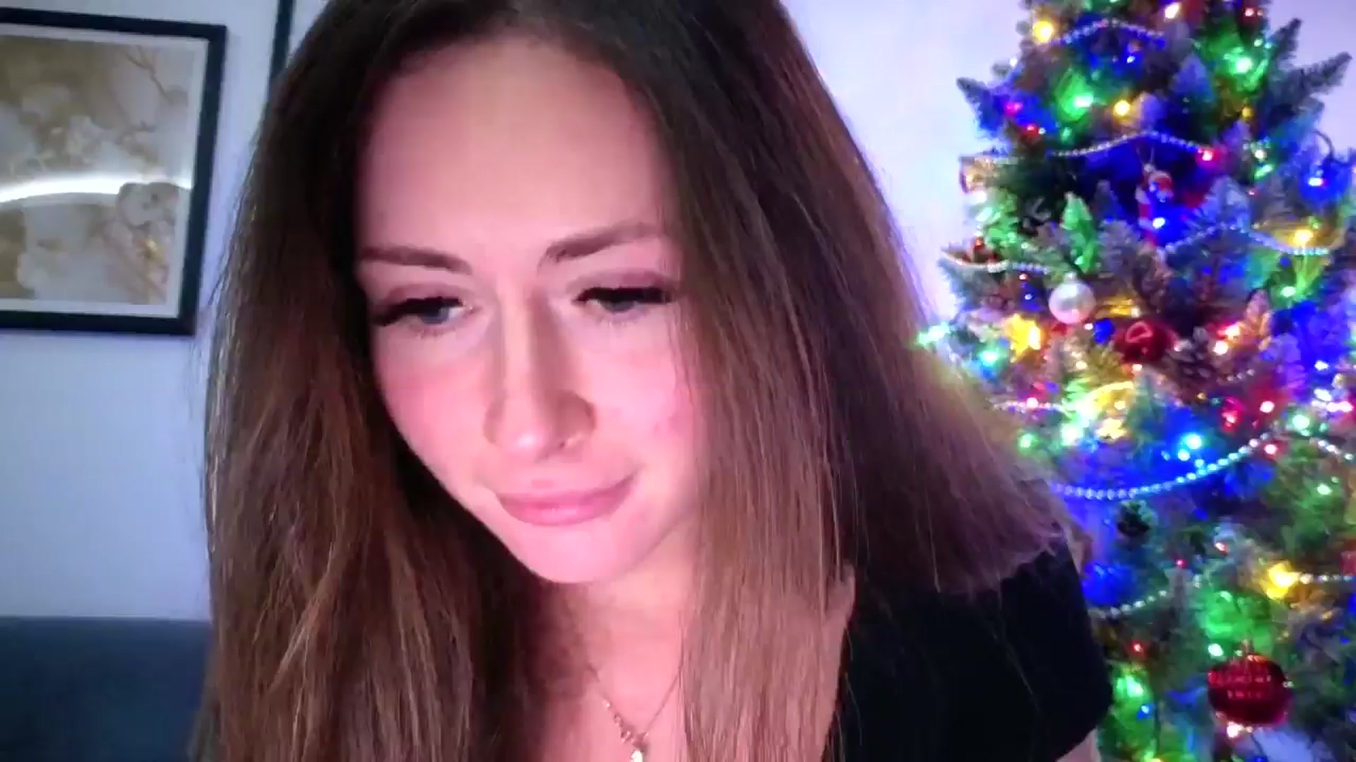 Gallery image thumbnail from Amber_Fry's myfreecams stream on, 12/24/2025, 21:35 image 10 of 20