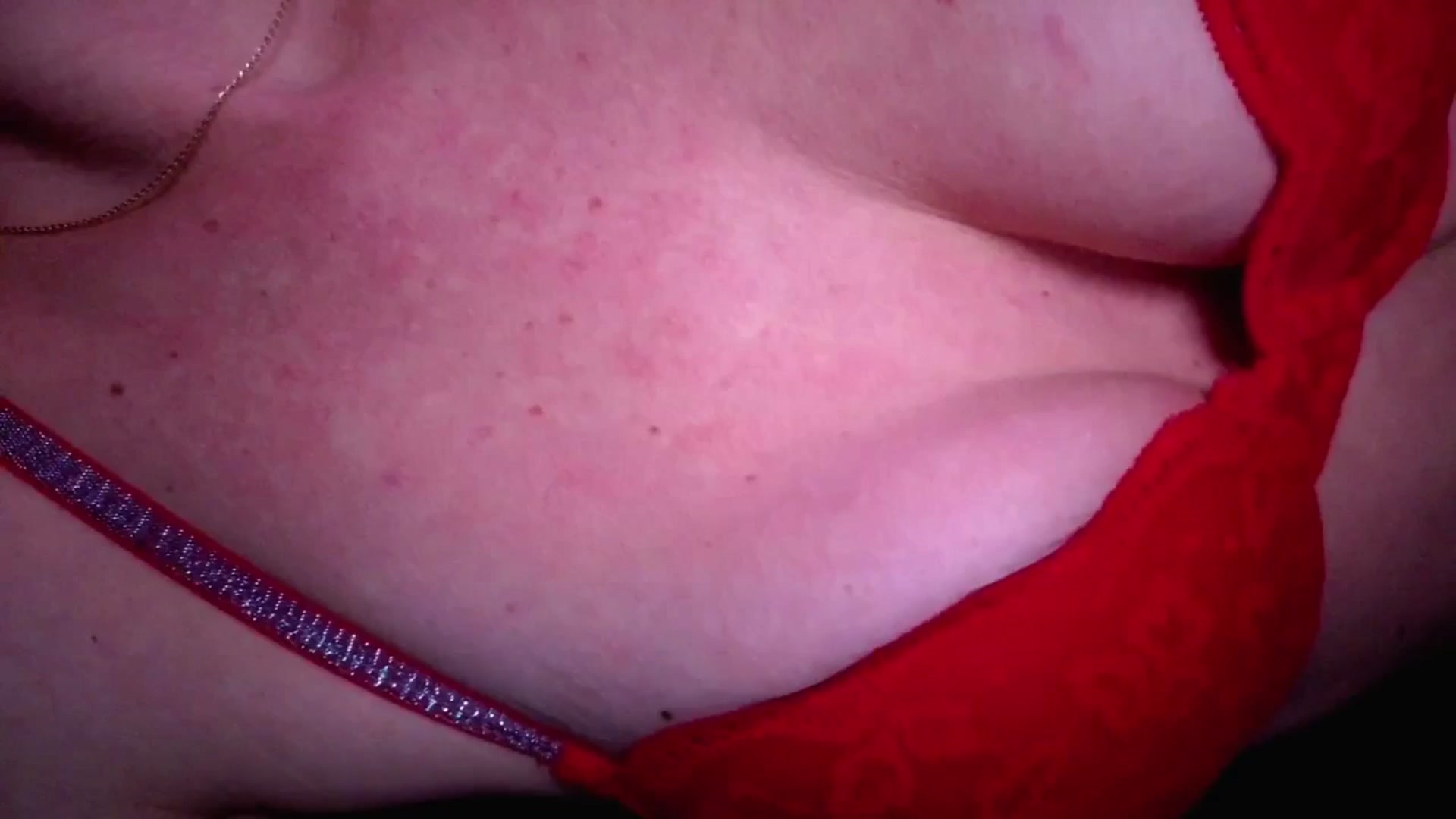 Gallery image thumbnail from Amber_Fry's myfreecams stream on, 12/25/2025, 18:49 image 16 of 20