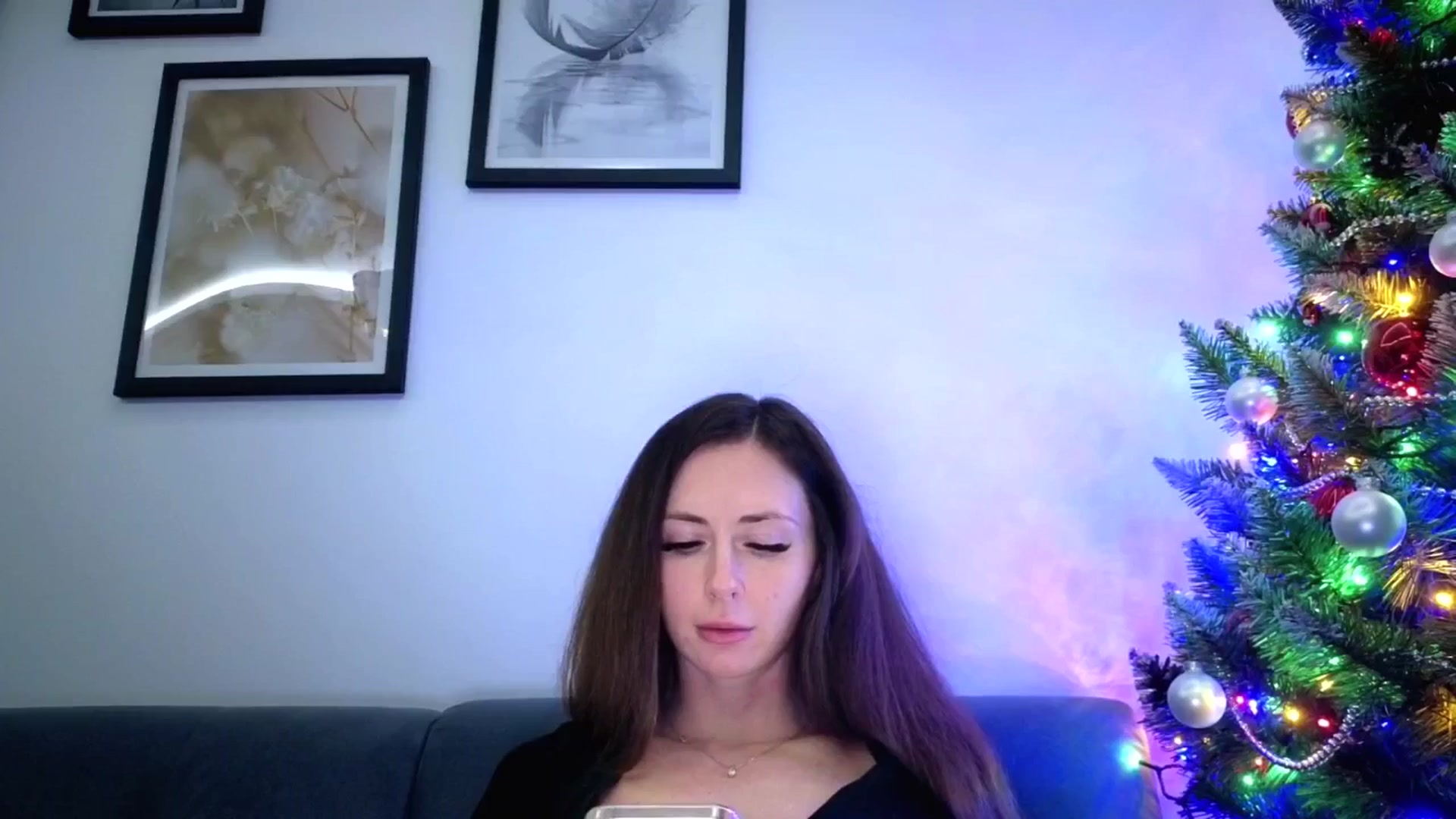 Gallery image thumbnail from Amber_Fry's myfreecams stream on, 12/27/2025, 17:48 image 11 of 20