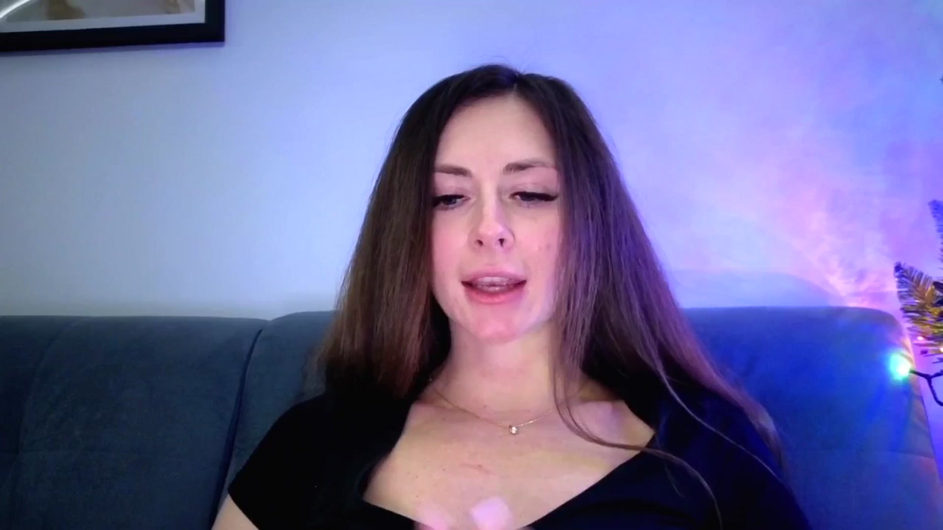 Gallery image thumbnail from Amber_Fry's myfreecams stream on, 12/27/2025, 19:29 image 3 of 20