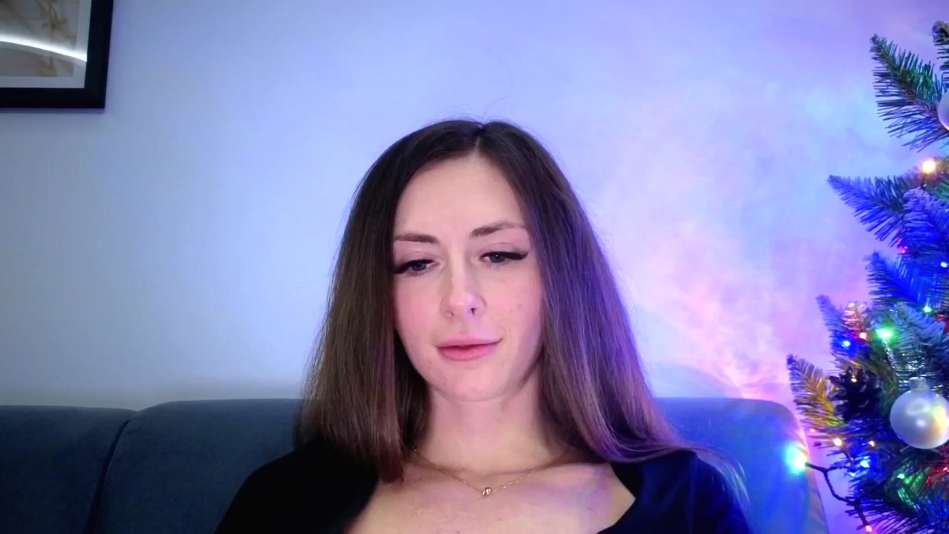 Gallery image thumbnail from Amber_Fry's myfreecams stream on, 12/27/2025, 19:29 image 17 of 20