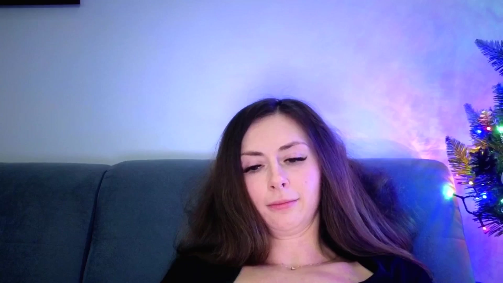Gallery image thumbnail from Amber_Fry's myfreecams stream on, 12/27/2025, 19:29 image 20 of 20
