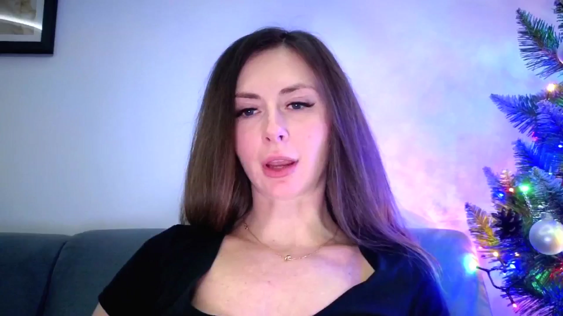 Gallery image thumbnail from Amber_Fry's myfreecams stream on, 12/27/2025, 19:29 image 13 of 20