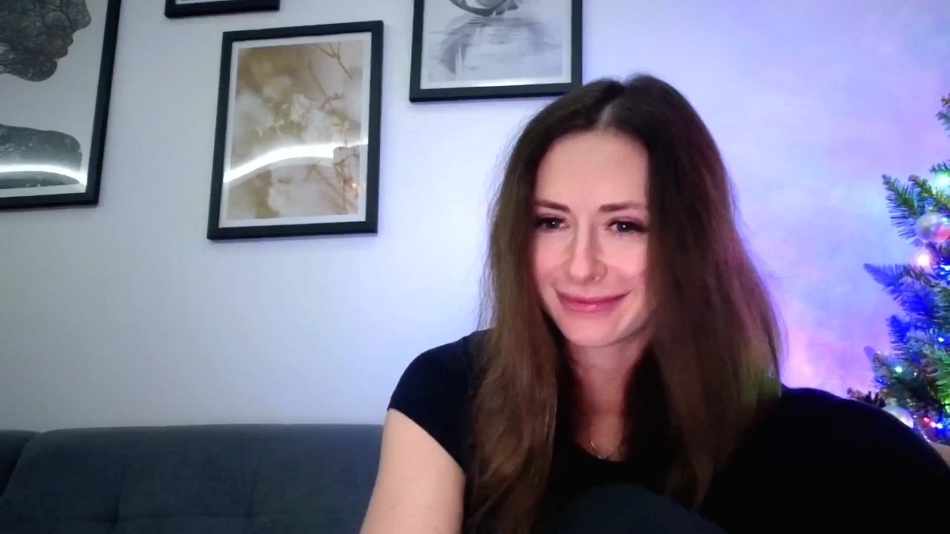 Gallery image thumbnail from Amber_Fry's myfreecams stream on, 01/02/2026, 20:53 image 12 of 20