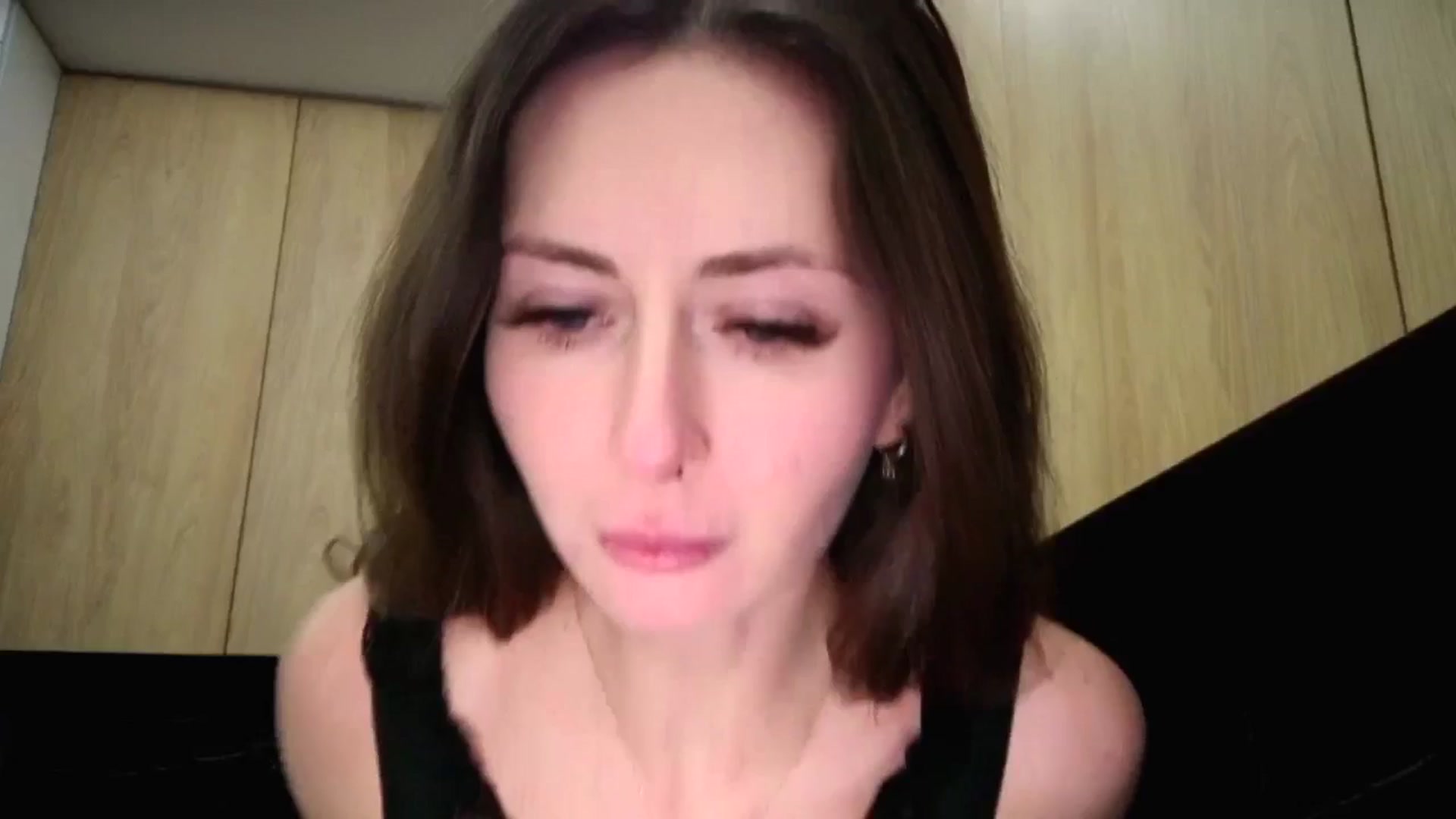 Gallery image thumbnail from Amber_Fry's myfreecams stream on, 01/04/2026, 16:18 image 14 of 20