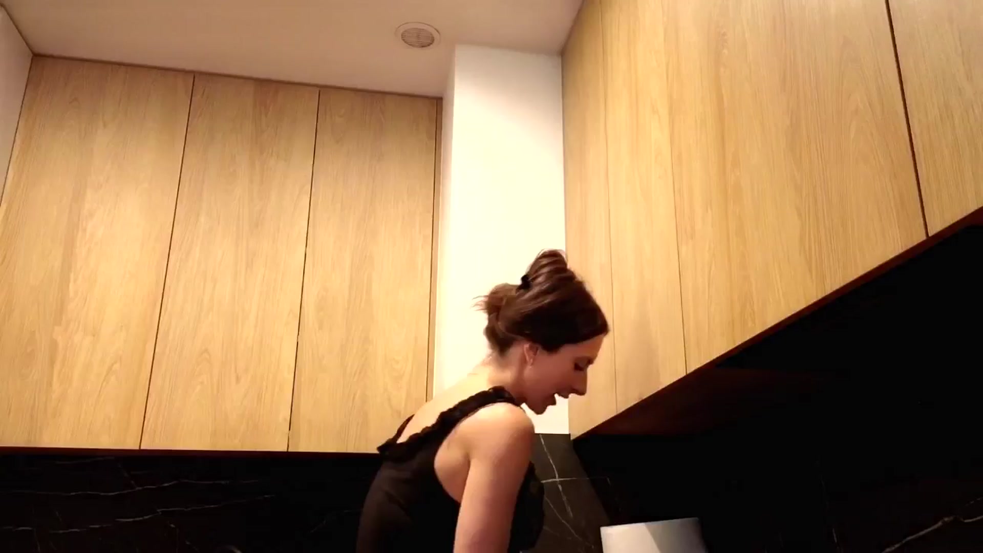 Gallery image thumbnail from Amber_Fry's myfreecams stream on, 01/04/2026, 16:18 image 8 of 20