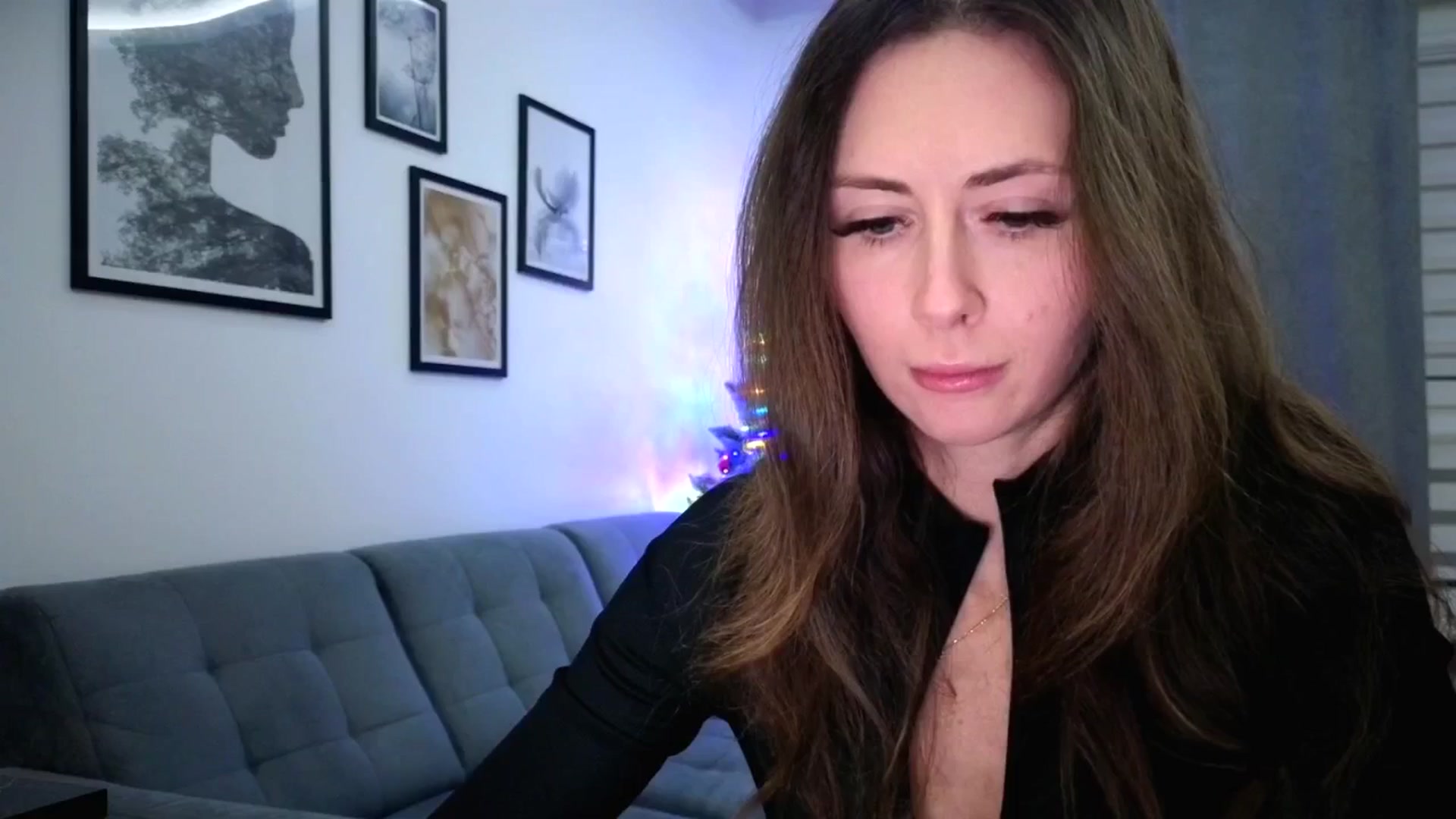 Gallery image thumbnail from Amber_Fry's myfreecams stream on, 01/08/2026, 19:17 image 12 of 20