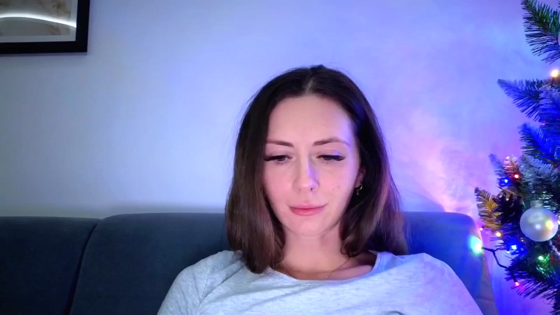 Gallery image thumbnail from Amber_Fry's myfreecams stream on, 01/09/2026, 23:03 image 16 of 20