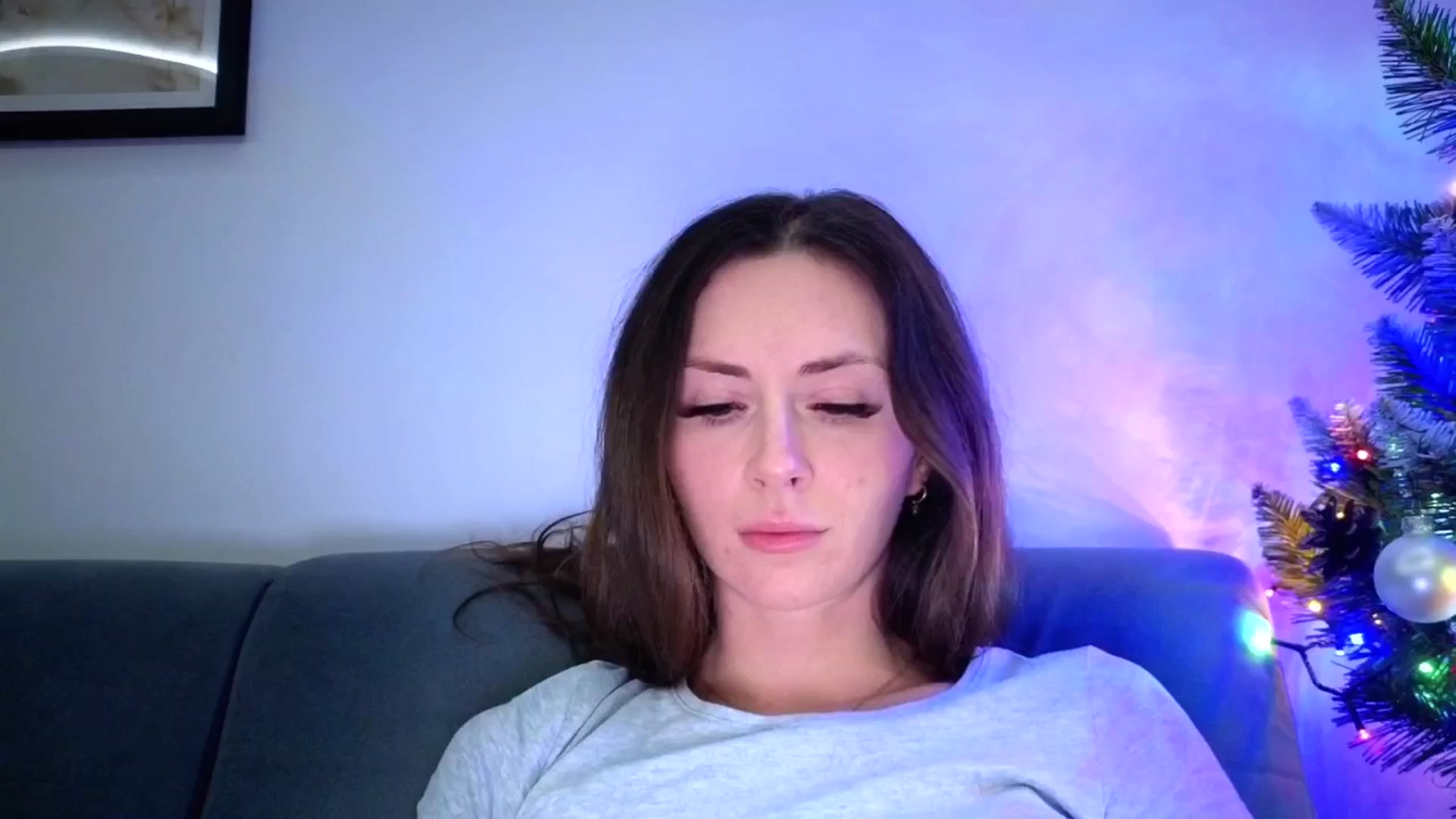 Gallery image thumbnail from Amber_Fry's myfreecams stream on, 01/09/2026, 23:03 image 18 of 20