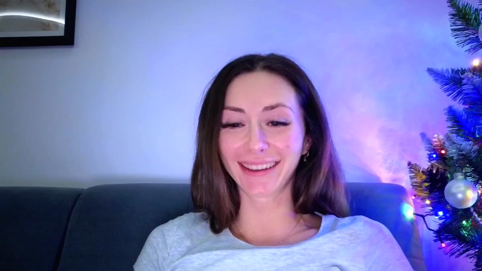 Gallery image thumbnail from Amber_Fry's myfreecams stream on, 01/09/2026, 23:03 image 15 of 20
