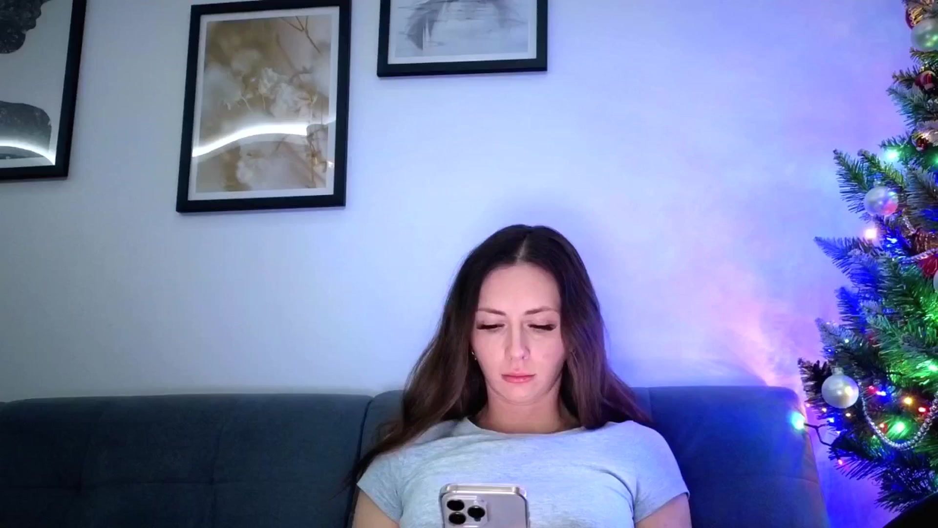 Gallery image thumbnail from Amber_Fry's myfreecams stream on, 01/09/2026, 23:03 image 1 of 20