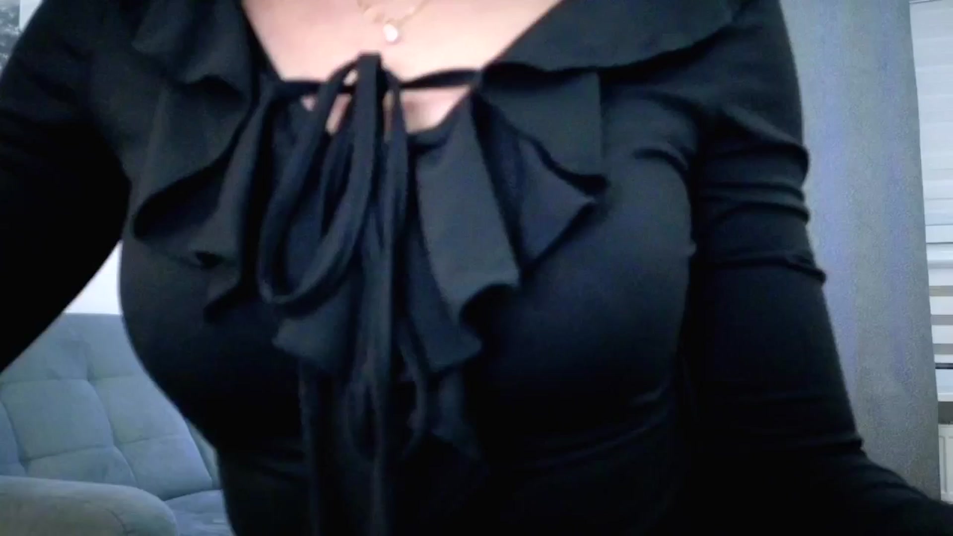 Gallery image thumbnail from Amber_Fry's myfreecams stream on, 01/10/2026, 21:09 image 16 of 20