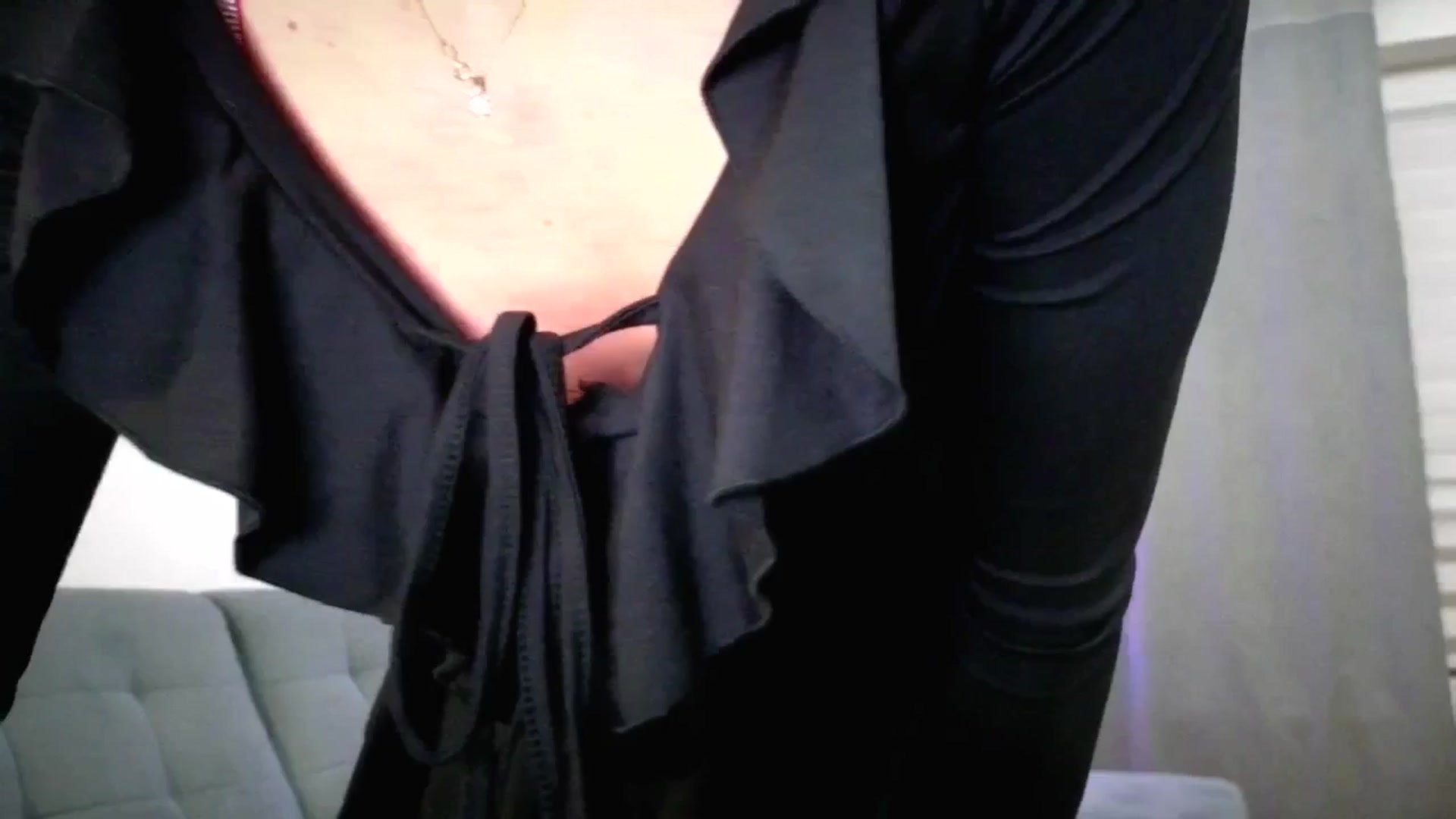 Gallery image thumbnail from Amber_Fry's myfreecams stream on, 01/10/2026, 21:09 image 3 of 20