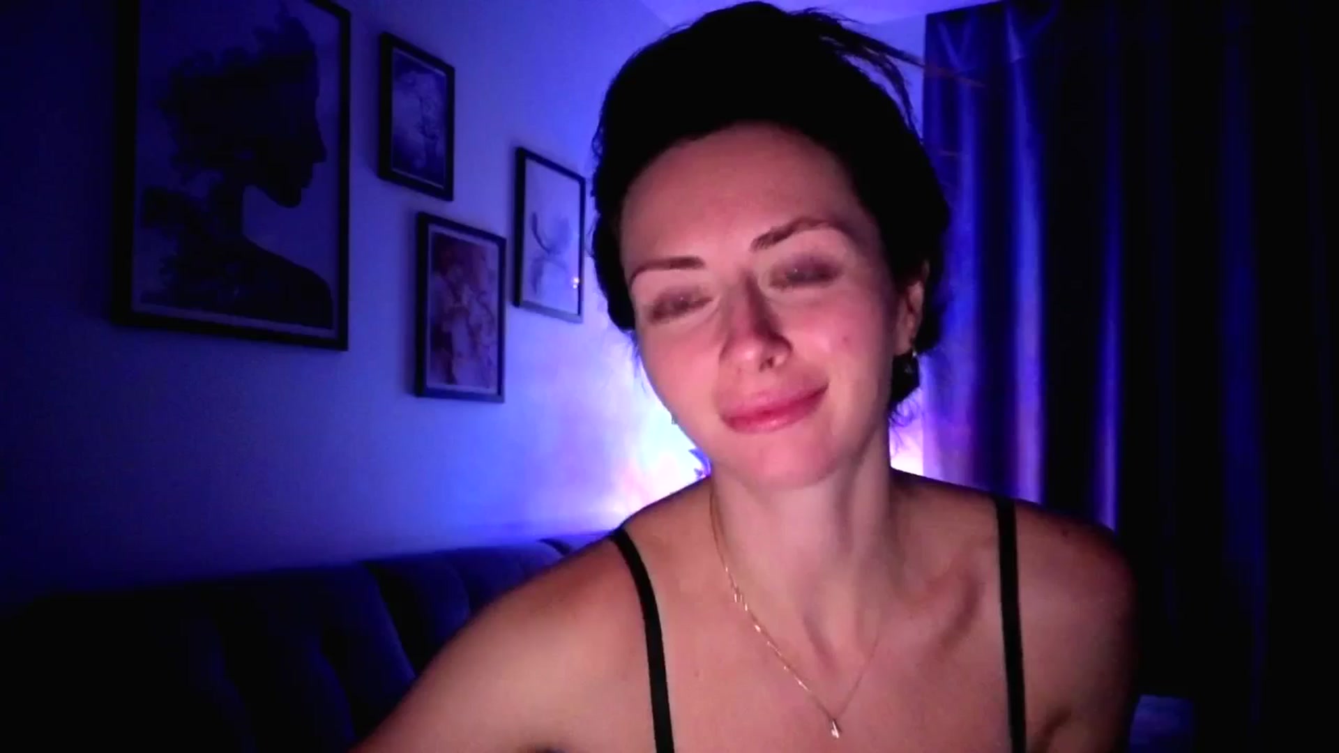 Gallery image thumbnail from Amber_Fry's myfreecams stream on, 01/10/2026, 23:29 image 8 of 20