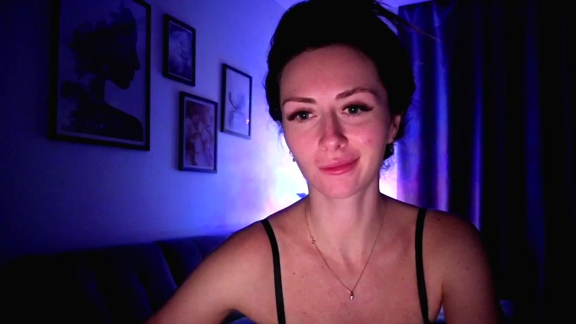 Gallery image thumbnail from Amber_Fry's myfreecams stream on, 01/10/2026, 23:29 image 5 of 20