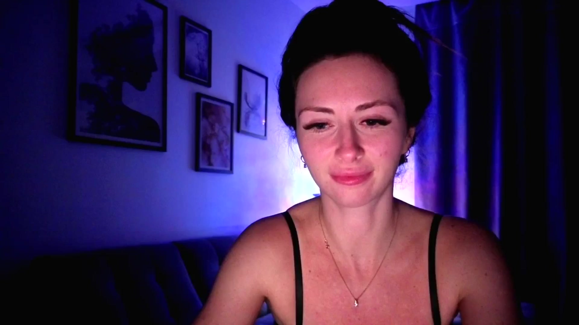 Gallery image thumbnail from Amber_Fry's myfreecams stream on, 01/10/2026, 23:29 image 14 of 20