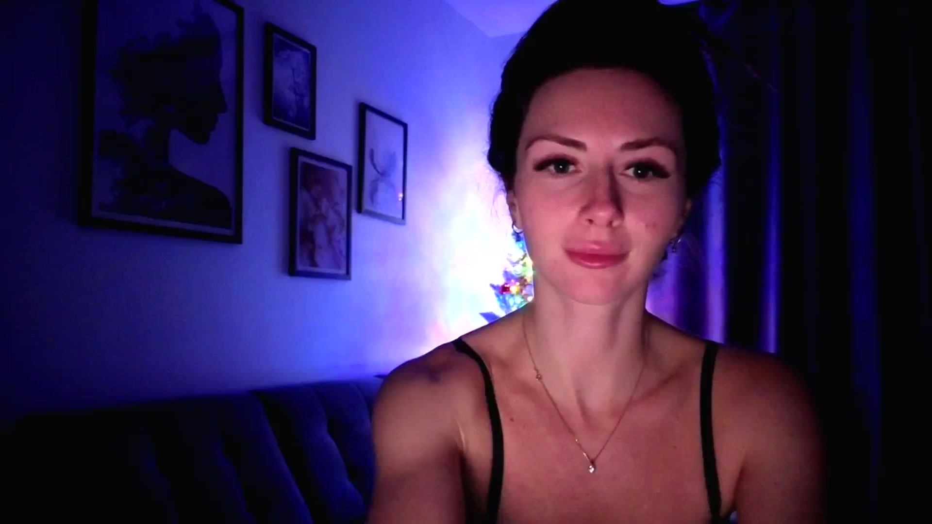 Gallery image thumbnail from Amber_Fry's myfreecams stream on, 01/10/2026, 23:29 image 11 of 20