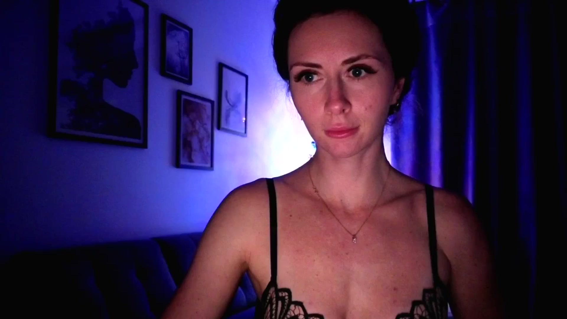 Gallery image thumbnail from Amber_Fry's myfreecams stream on, 01/10/2026, 23:29 image 1 of 20