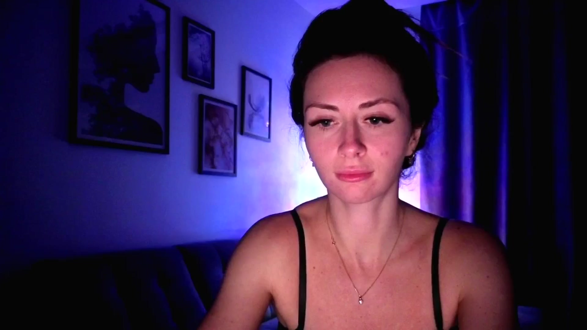 Gallery image thumbnail from Amber_Fry's myfreecams stream on, 01/10/2026, 23:29 image 17 of 20