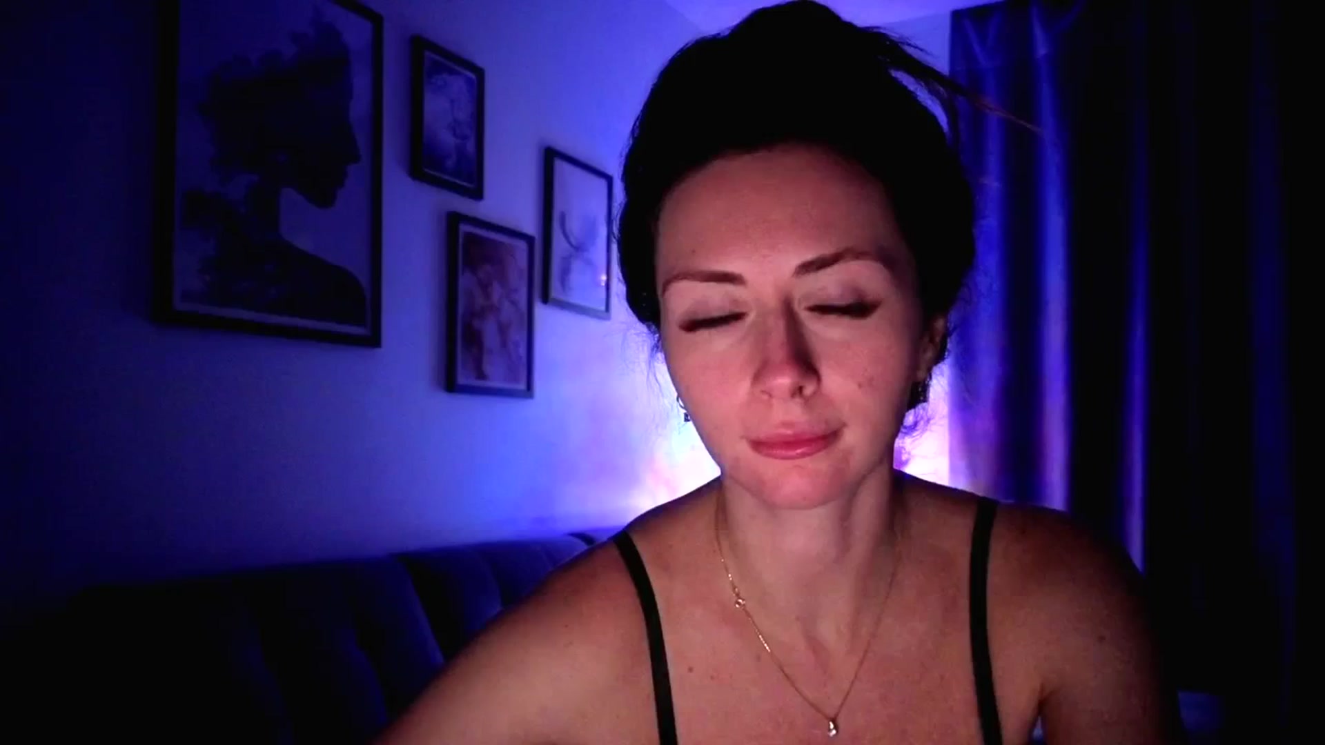 Gallery image thumbnail from Amber_Fry's myfreecams stream on, 01/10/2026, 23:29 image 19 of 20