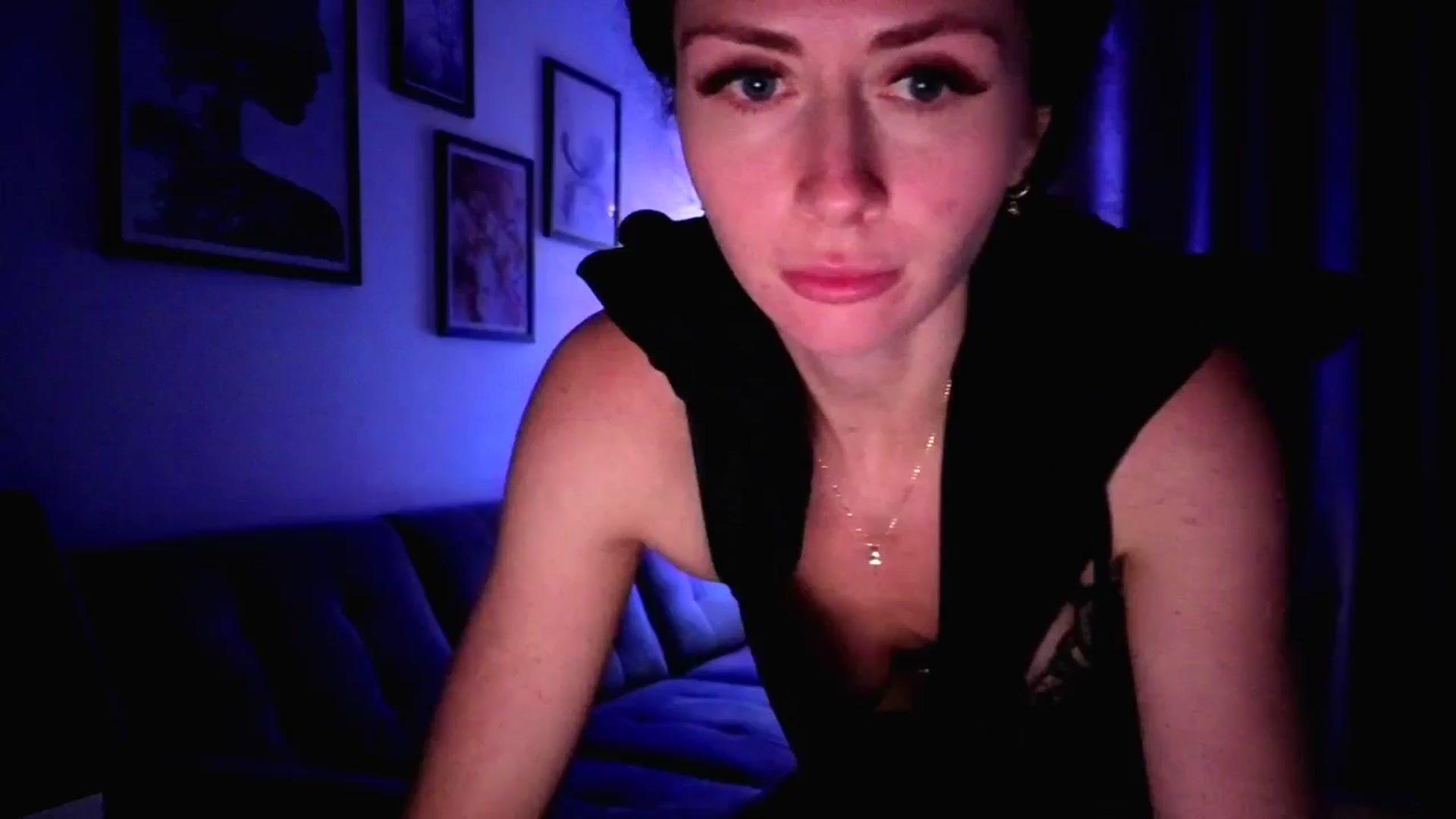Gallery image thumbnail from Amber_Fry's myfreecams stream on, 01/10/2026, 23:44 image 15 of 20