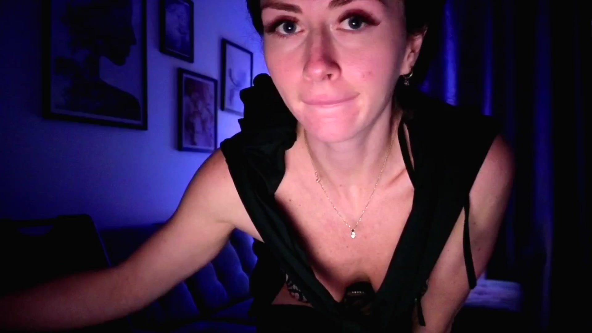Gallery image thumbnail from Amber_Fry's myfreecams stream on, 01/10/2026, 23:44 image 10 of 20