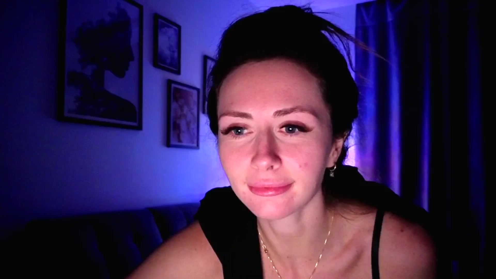 Gallery image thumbnail from Amber_Fry's myfreecams stream on, 01/10/2026, 23:44 image 2 of 20