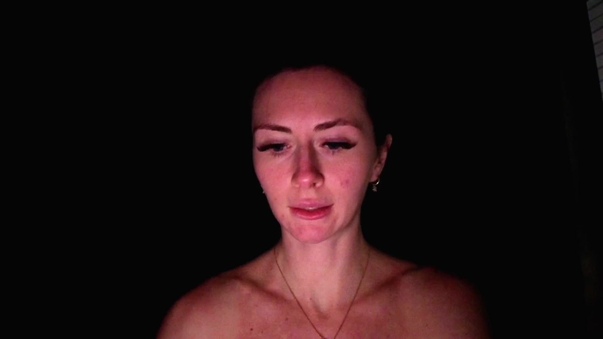 Gallery image thumbnail from Amber_Fry's myfreecams stream on, 01/11/2026, 24:45 image 14 of 20