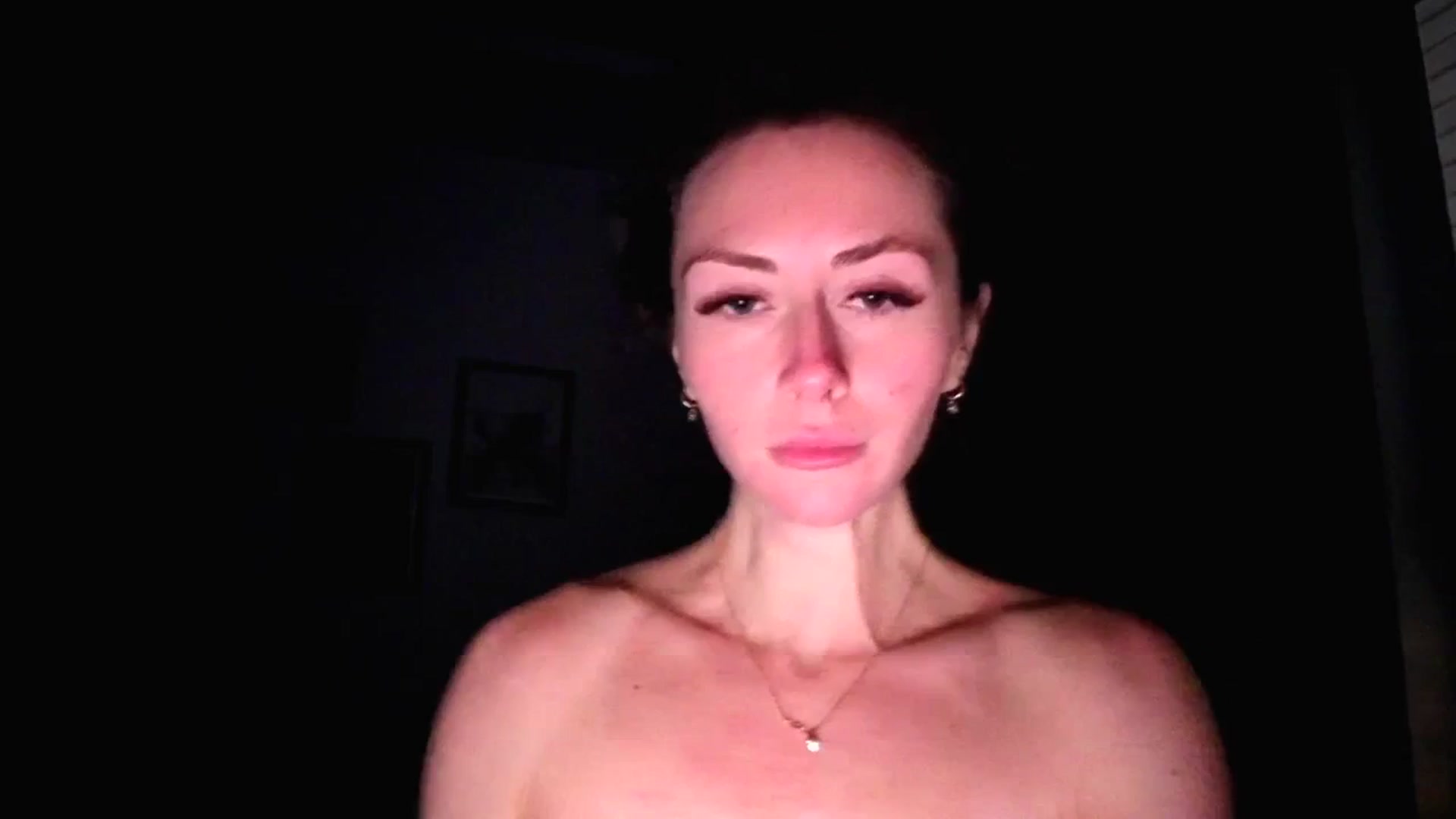 Gallery image thumbnail from Amber_Fry's myfreecams stream on, 01/11/2026, 24:45 image 13 of 20