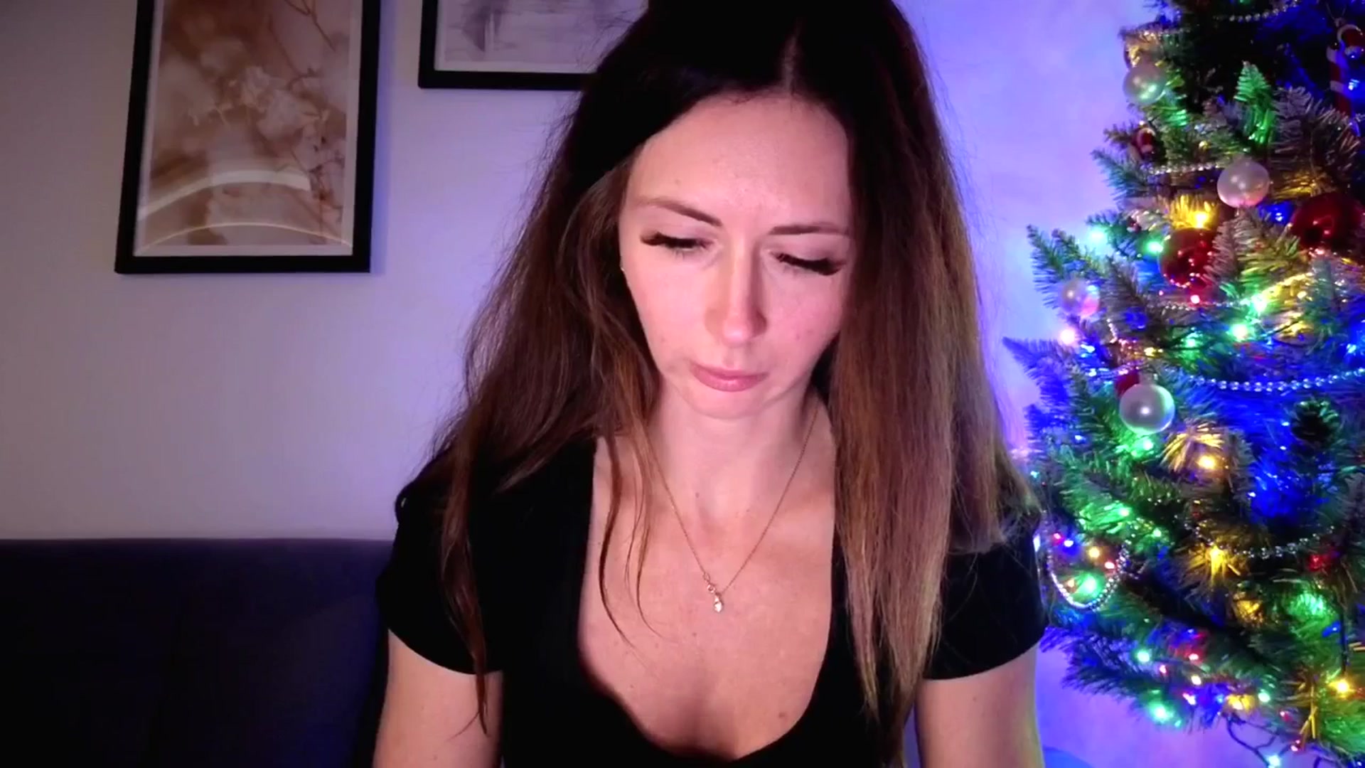 Gallery image thumbnail from Amber_Fry's myfreecams stream on, 01/11/2026, 16:44 image 18 of 20