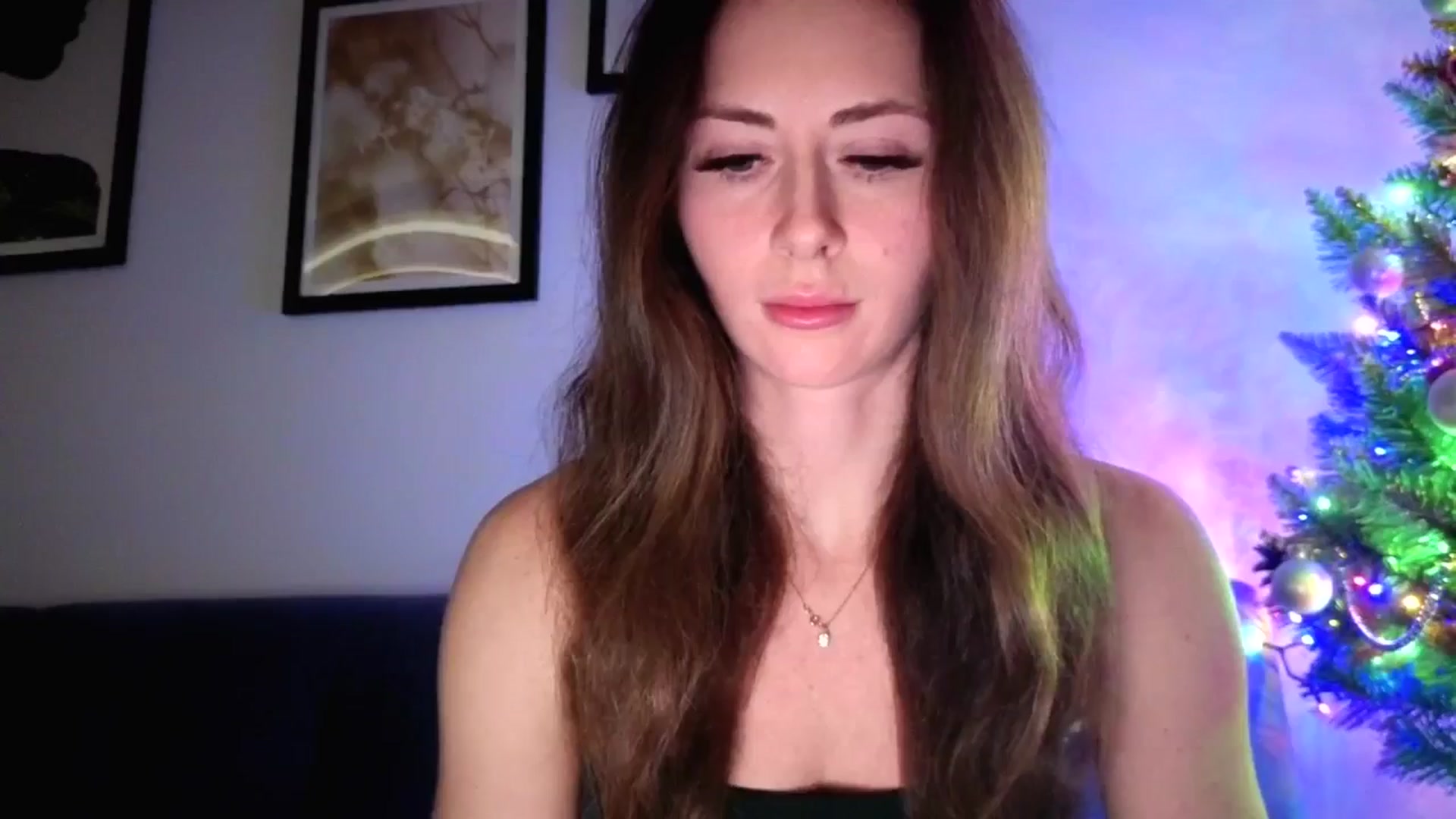 Gallery image thumbnail from Amber_Fry's myfreecams stream on, 01/17/2026, 20:35 image 18 of 20