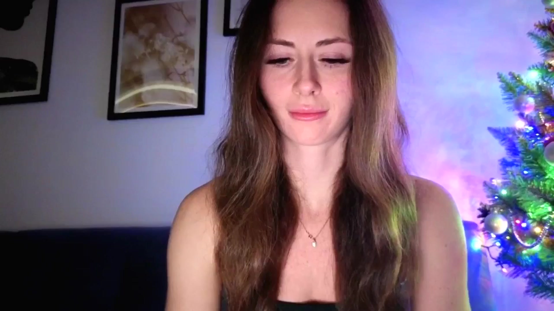 Gallery image thumbnail from Amber_Fry's myfreecams stream on, 01/17/2026, 20:35 image 17 of 20