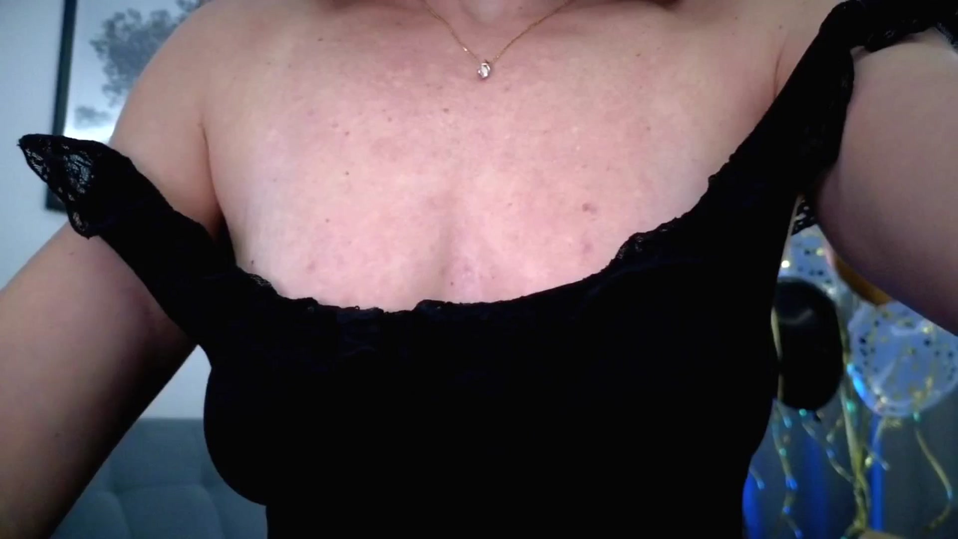 Gallery image thumbnail from Amber_Fry's myfreecams stream on, 01/21/2026, 22:07 image 20 of 20