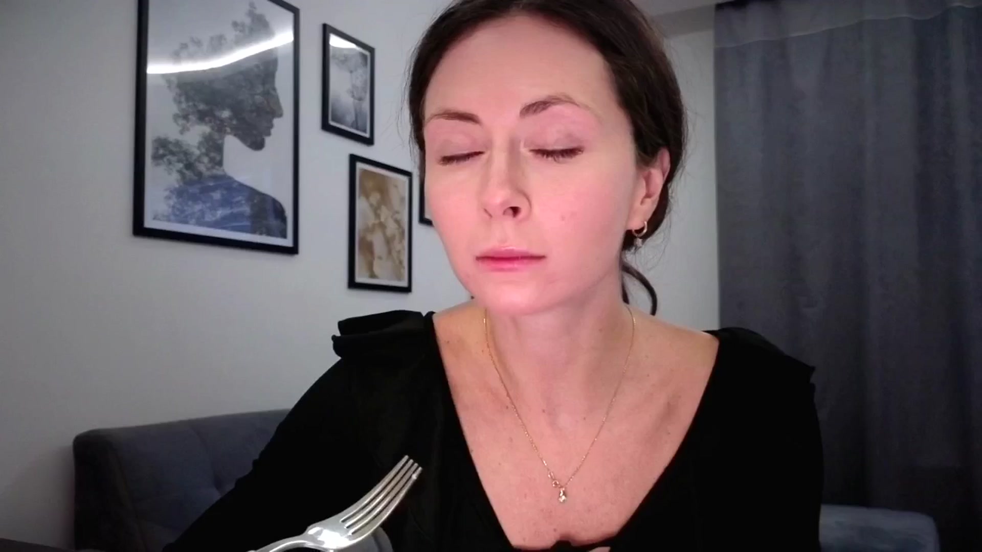 Gallery image thumbnail from Amber_Fry's myfreecams stream on, 03/04/2026, 17:12 image 16 of 20