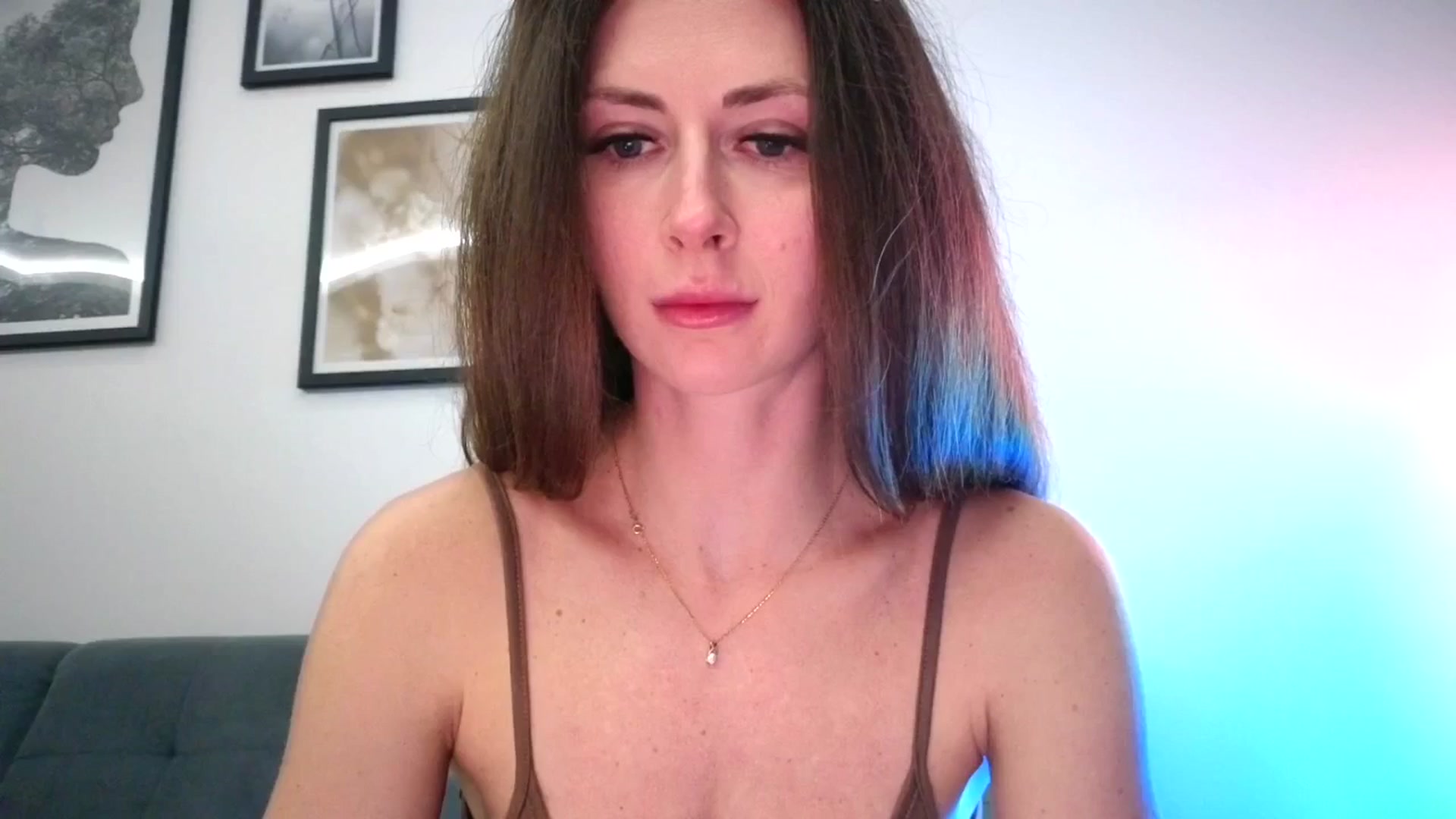 Gallery image thumbnail from Amber_Fry's myfreecams stream on, 03/19/2026, 20:07 image 17 of 20