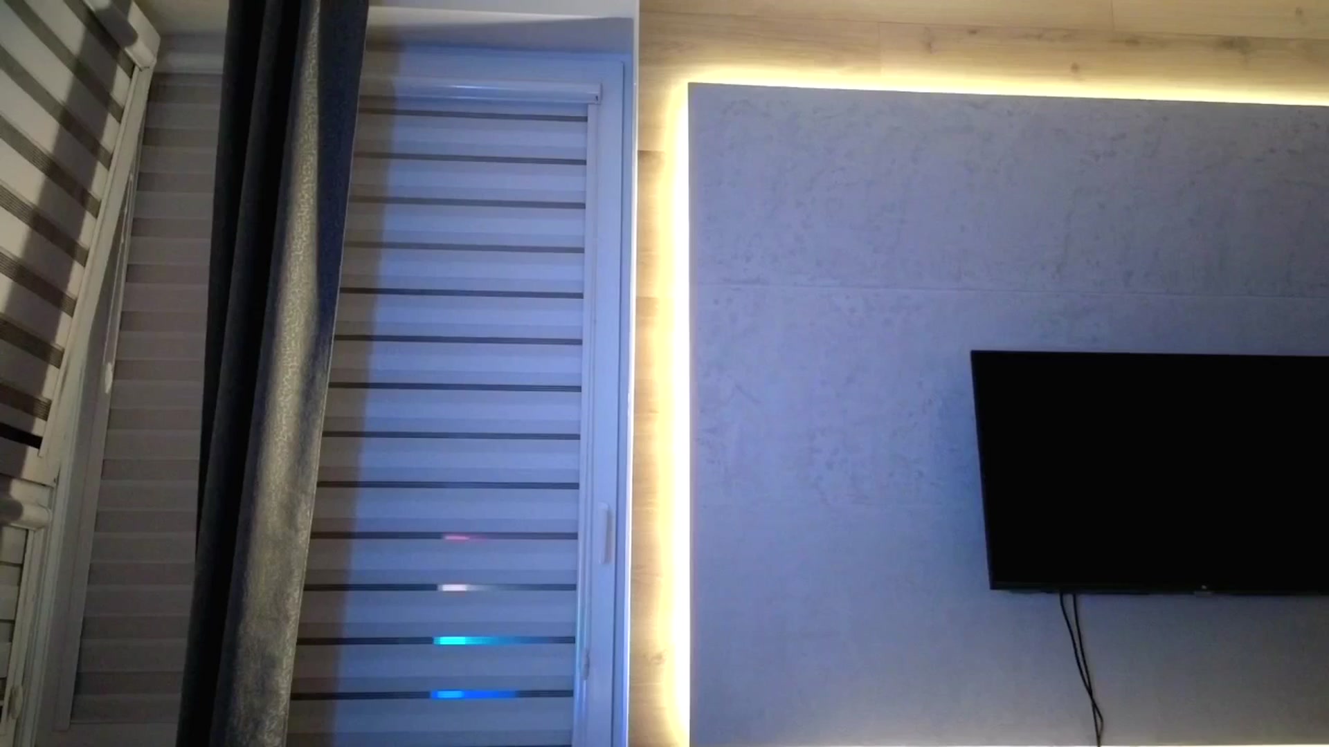 Gallery image thumbnail from Amber_Fry's myfreecams stream on, 03/29/2026, 18:39 image 20 of 20