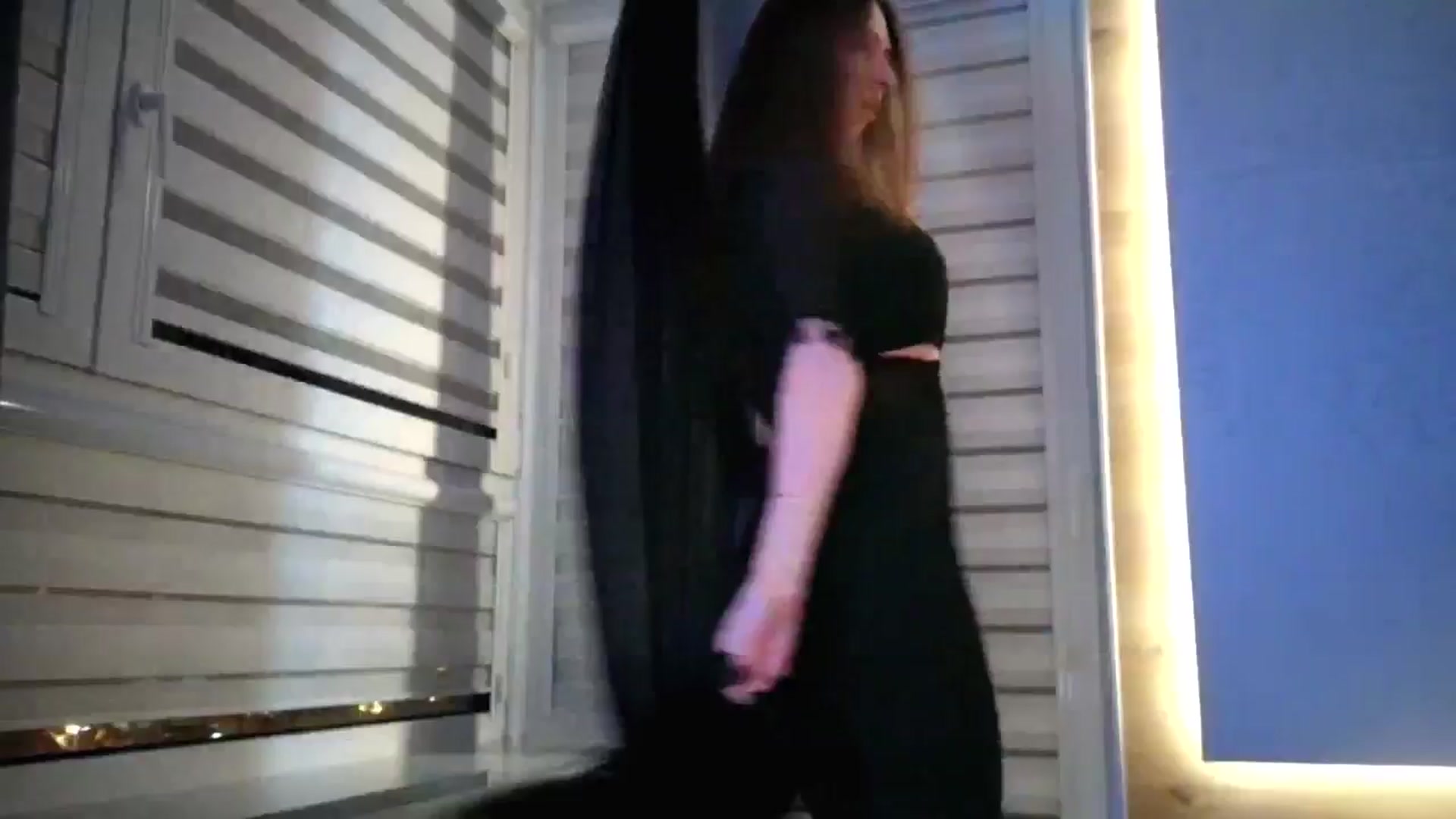 Gallery image thumbnail from Amber_Fry's myfreecams stream on, 03/29/2026, 18:39 image 5 of 20
