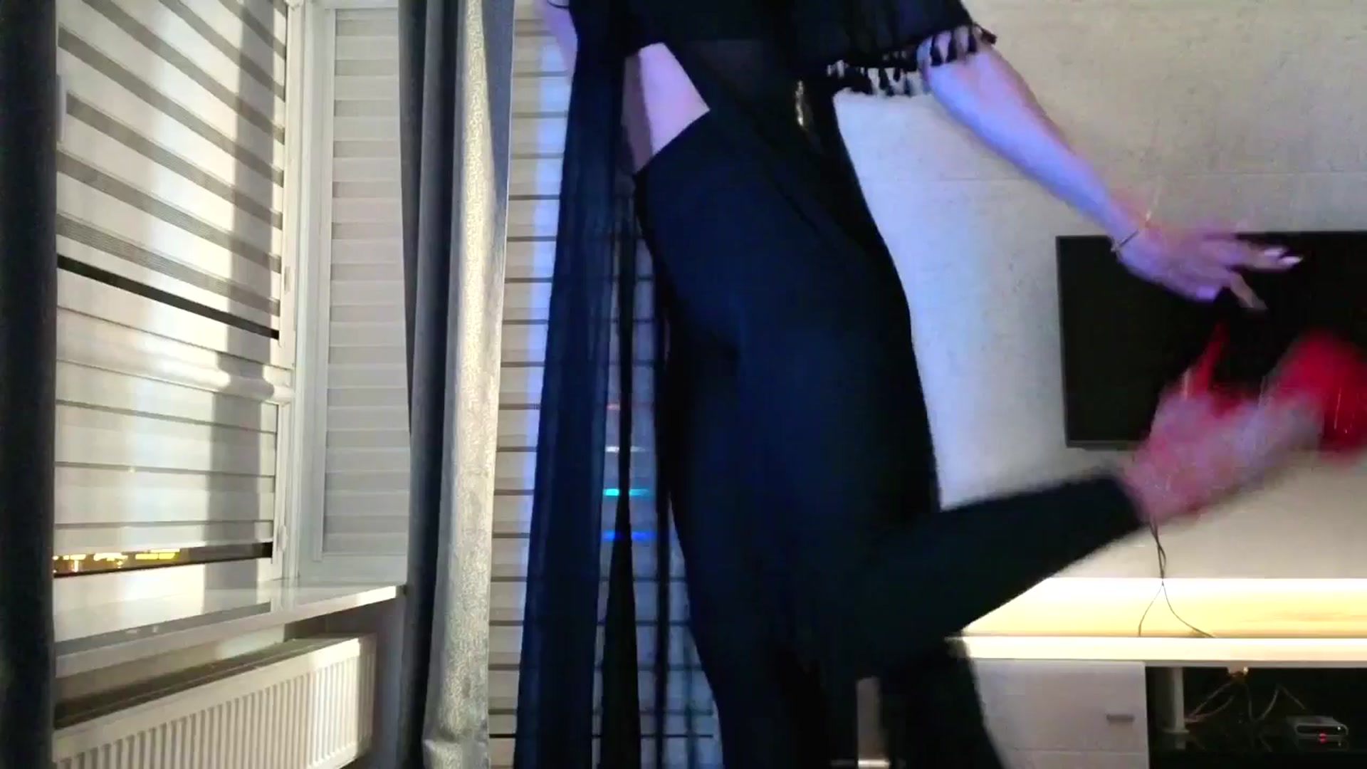 Gallery image thumbnail from Amber_Fry's myfreecams stream on, 03/29/2026, 21:03 image 2 of 20
