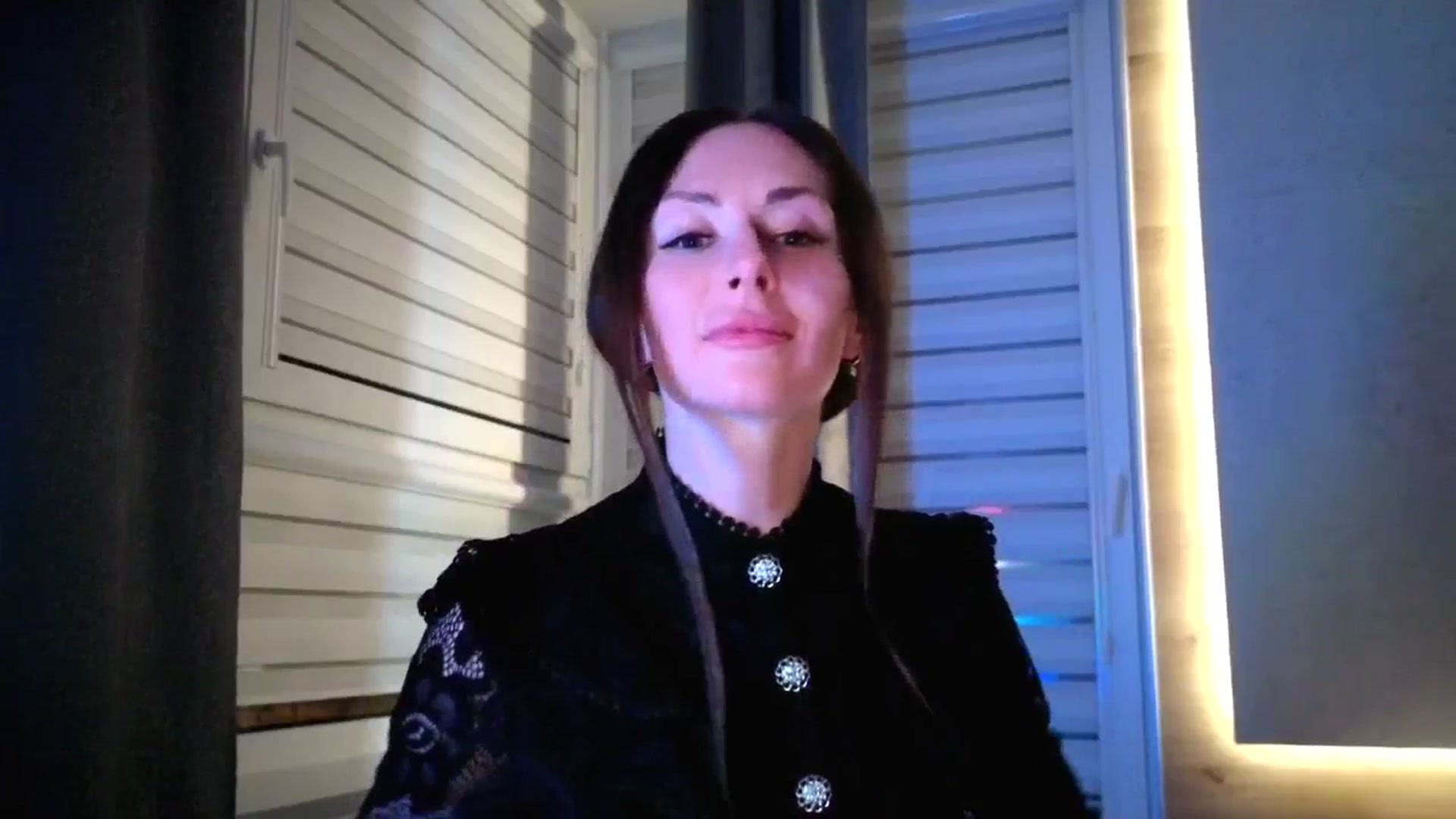 Gallery image thumbnail from Amber_Fry's myfreecams stream on, 04/03/2026, 21:32 image 18 of 20