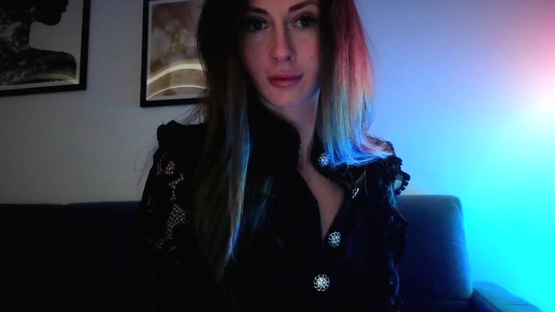 Gallery image thumbnail from Amber_Fry's myfreecams stream on, 04/03/2026, 21:32 image 1 of 20