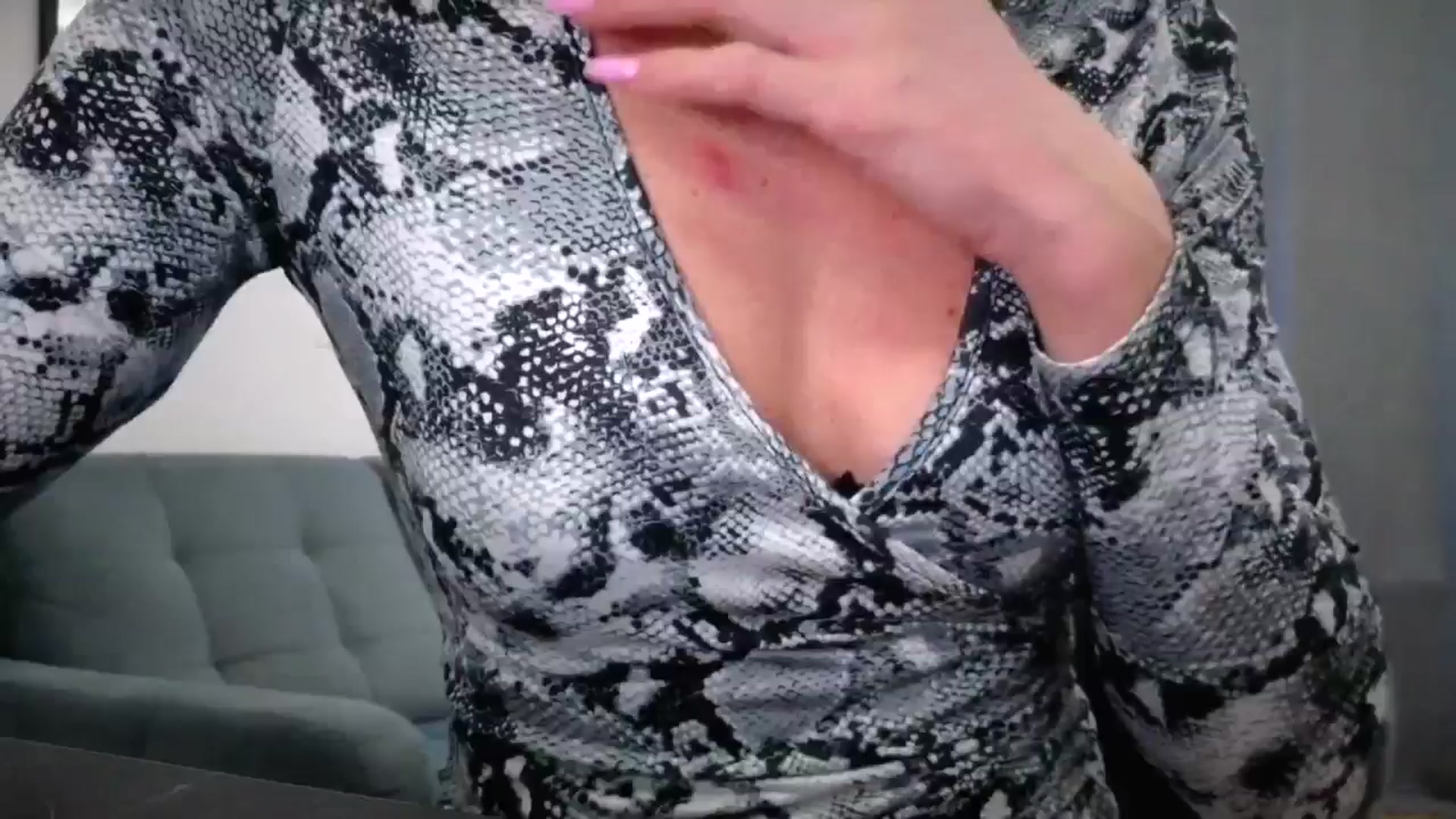 Gallery image thumbnail from Amber_Fry's myfreecams stream on, 04/06/2026, 19:09 image 11 of 20