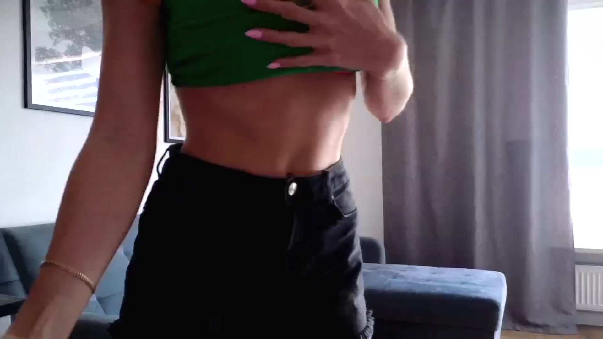 Gallery image thumbnail from Amber_Fry's myfreecams stream on, 04/12/2026, 11:49 image 20 of 20