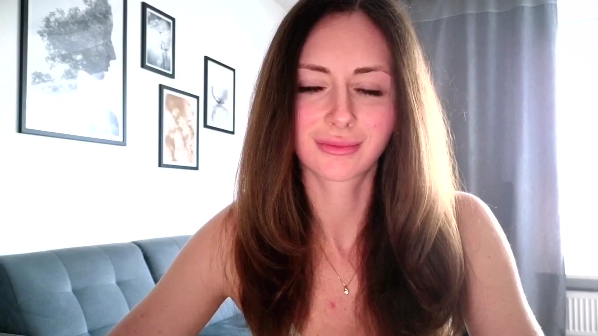 Gallery image thumbnail from Amber_Fry's myfreecams stream on, 04/13/2026, 15:19 image 16 of 20
