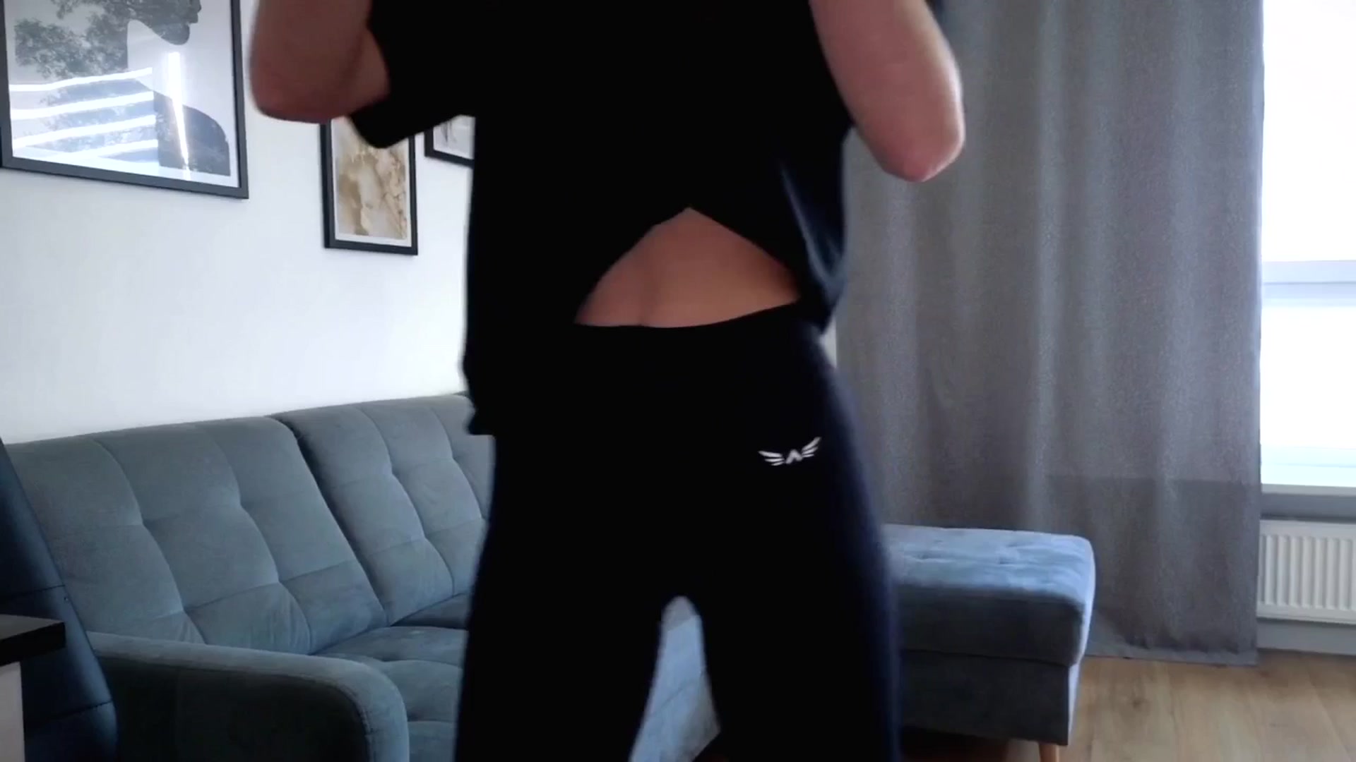 Gallery image thumbnail from Amber_Fry's myfreecams stream on, 04/17/2026, 18:34 image 6 of 20