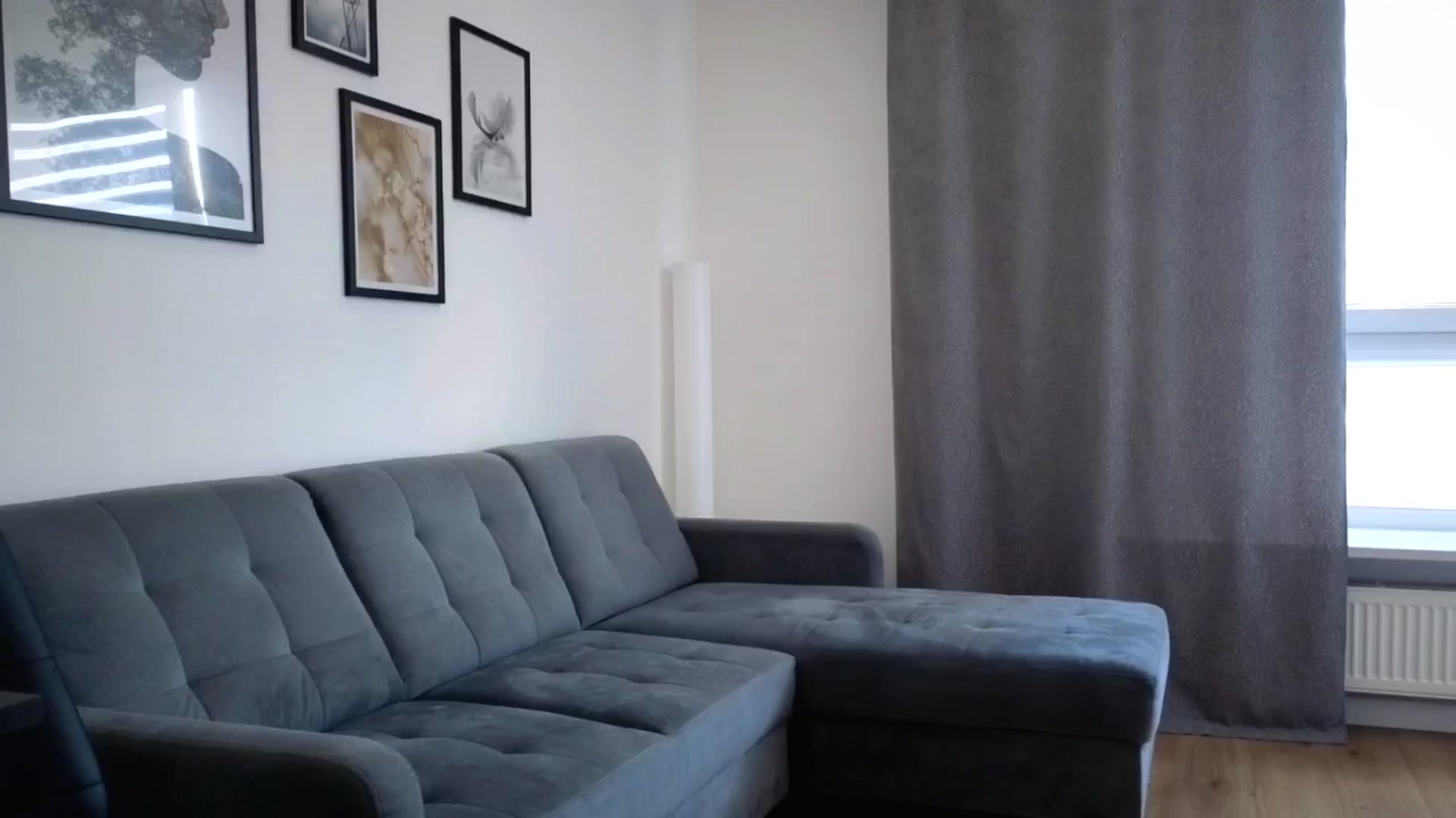 Gallery image thumbnail from Amber_Fry's myfreecams stream on, 04/17/2026, 18:34 image 9 of 20