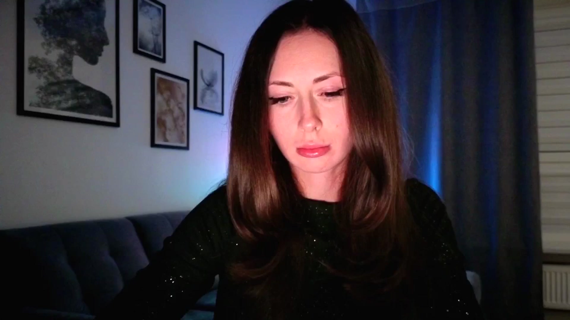 Gallery image thumbnail from Amber_Fry's myfreecams stream on, 04/18/2026, 23:45 image 12 of 20