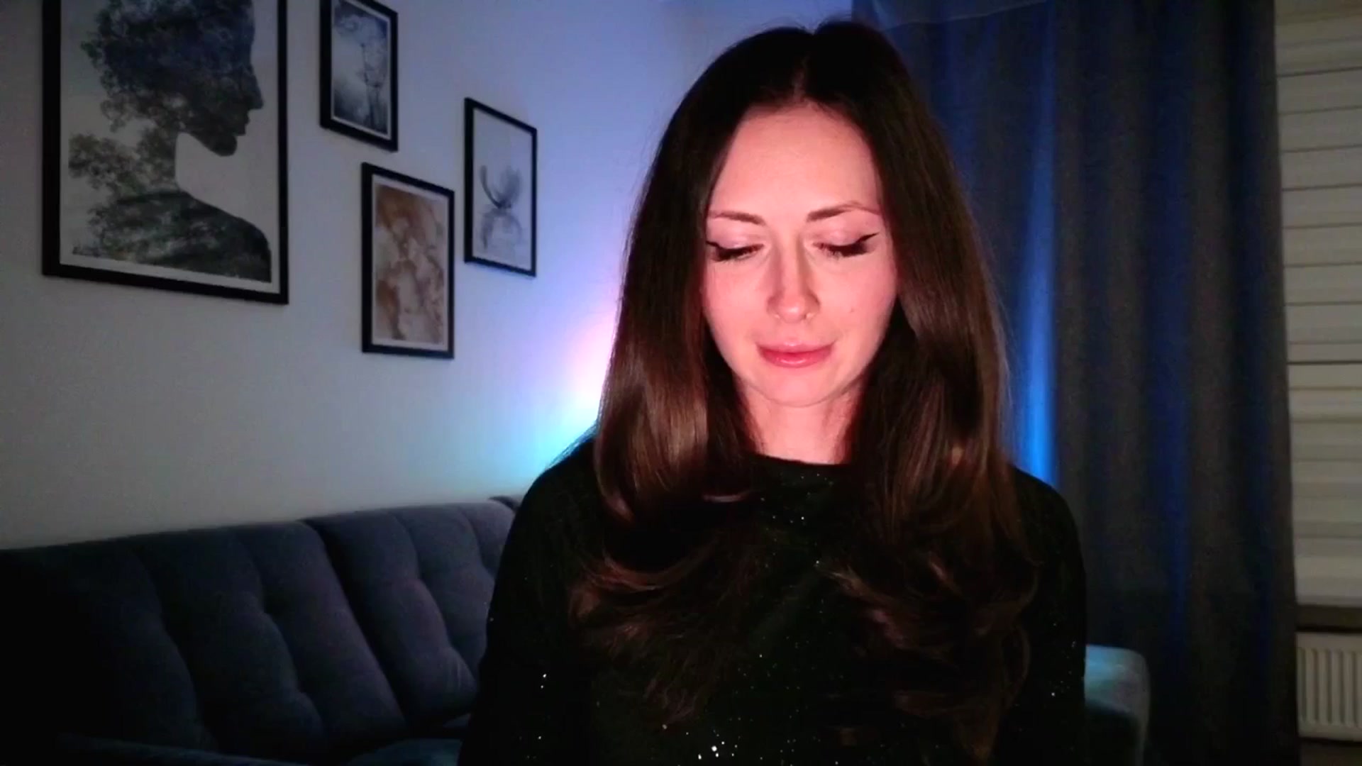 Gallery image thumbnail from Amber_Fry's myfreecams stream on, 04/18/2026, 23:45 image 10 of 20