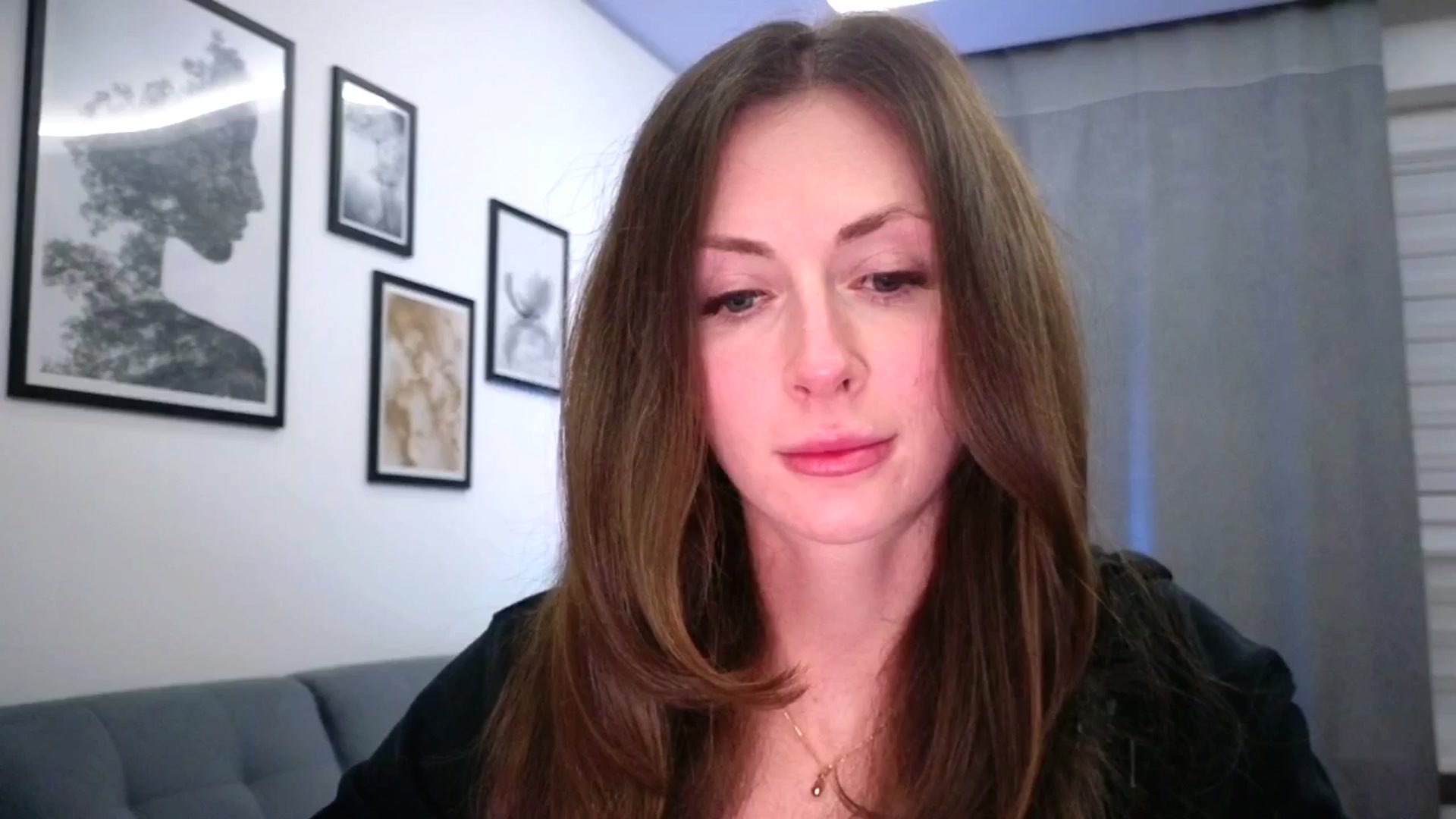 Gallery image thumbnail from Amber_Fry's myfreecams stream on, 04/19/2026, 21:07 image 19 of 20
