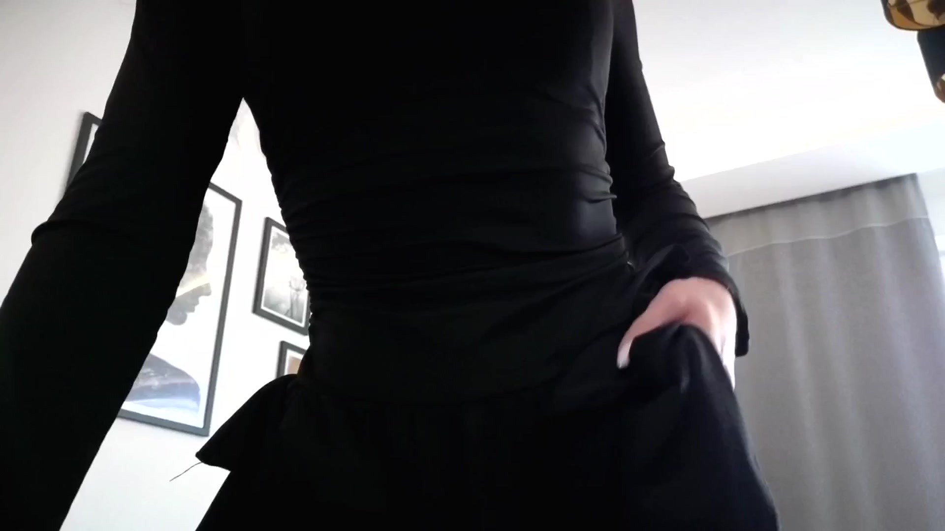 Gallery image thumbnail from Amber_Fry's myfreecams stream on, 04/22/2026, 16:32 image 16 of 20