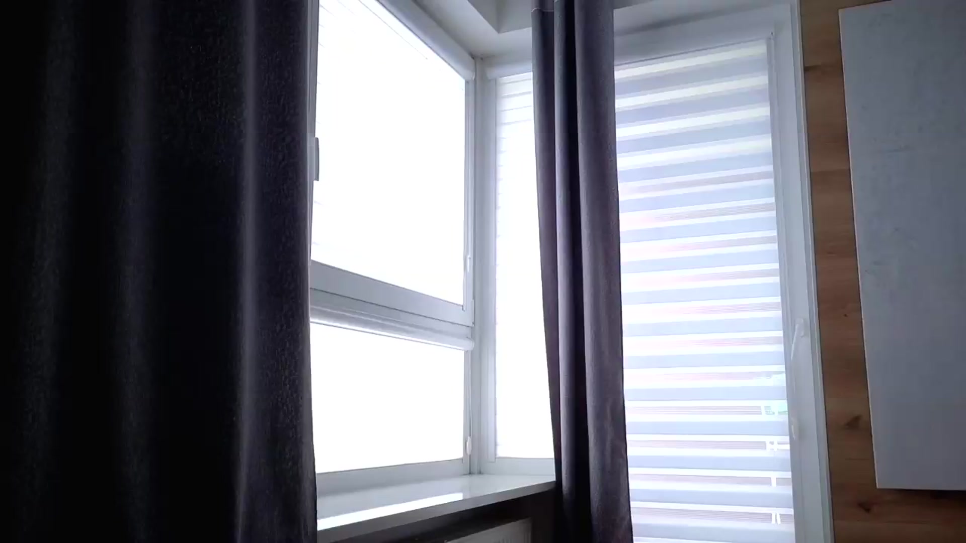 Gallery image thumbnail from Amber_Fry's myfreecams stream on, 05/07/2026, 11:32 image 12 of 20